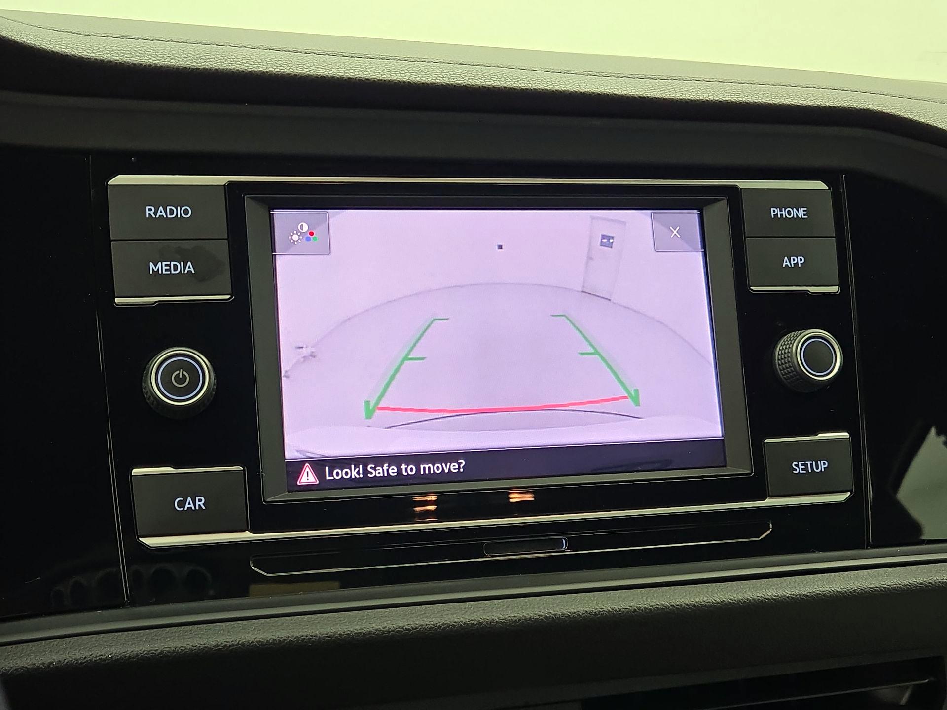 Thumbnail: 2019 Volkswagen Jetta - 14
