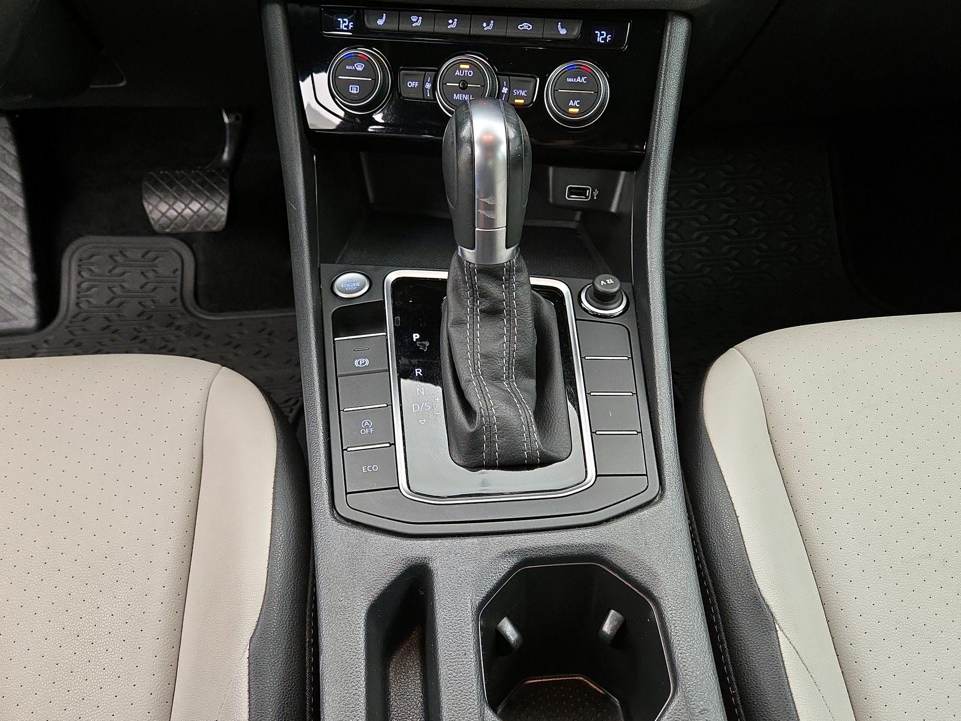 Thumbnail: 2019 Volkswagen Jetta - 17