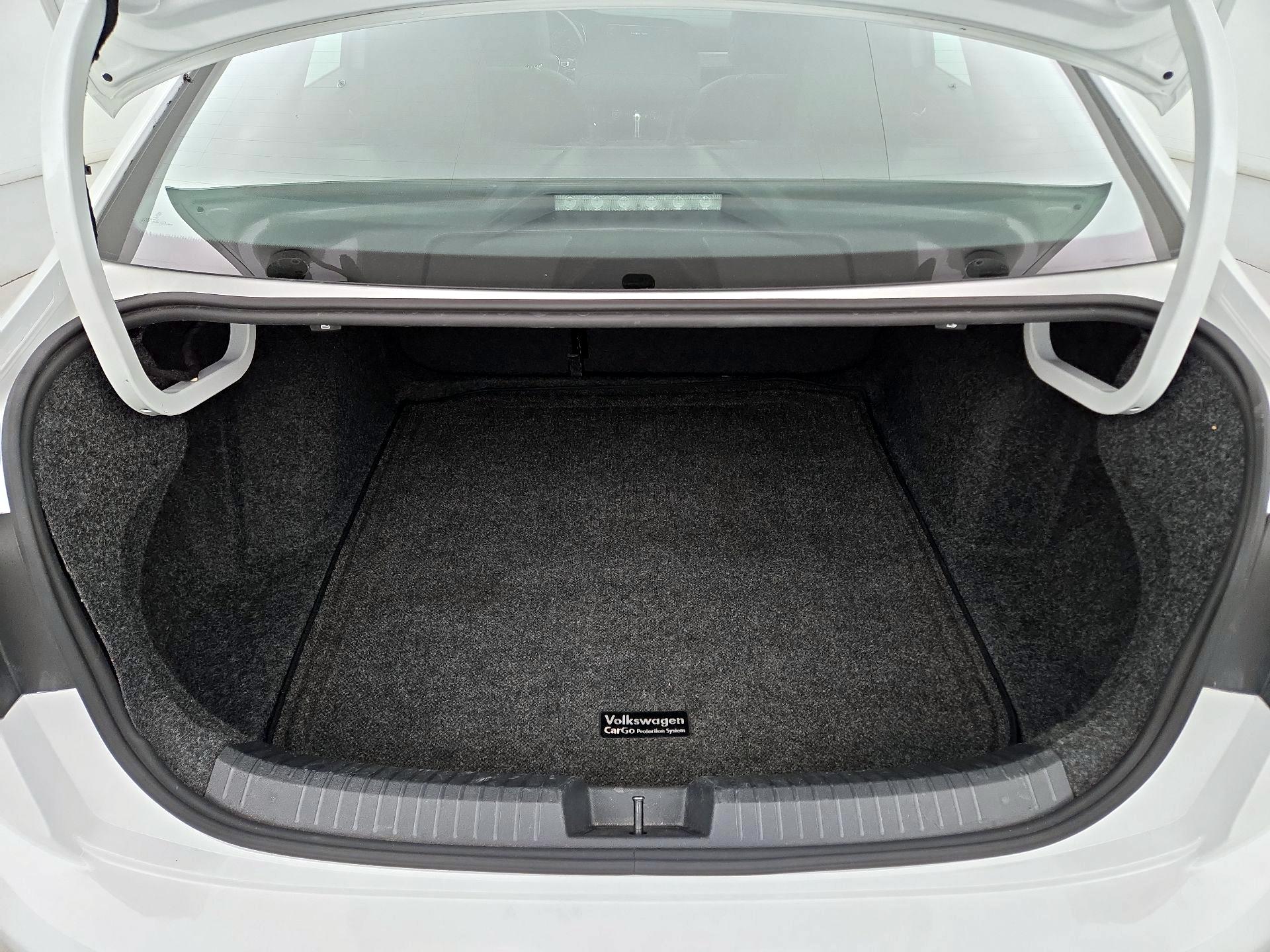 Thumbnail: 2019 Volkswagen Jetta - 20