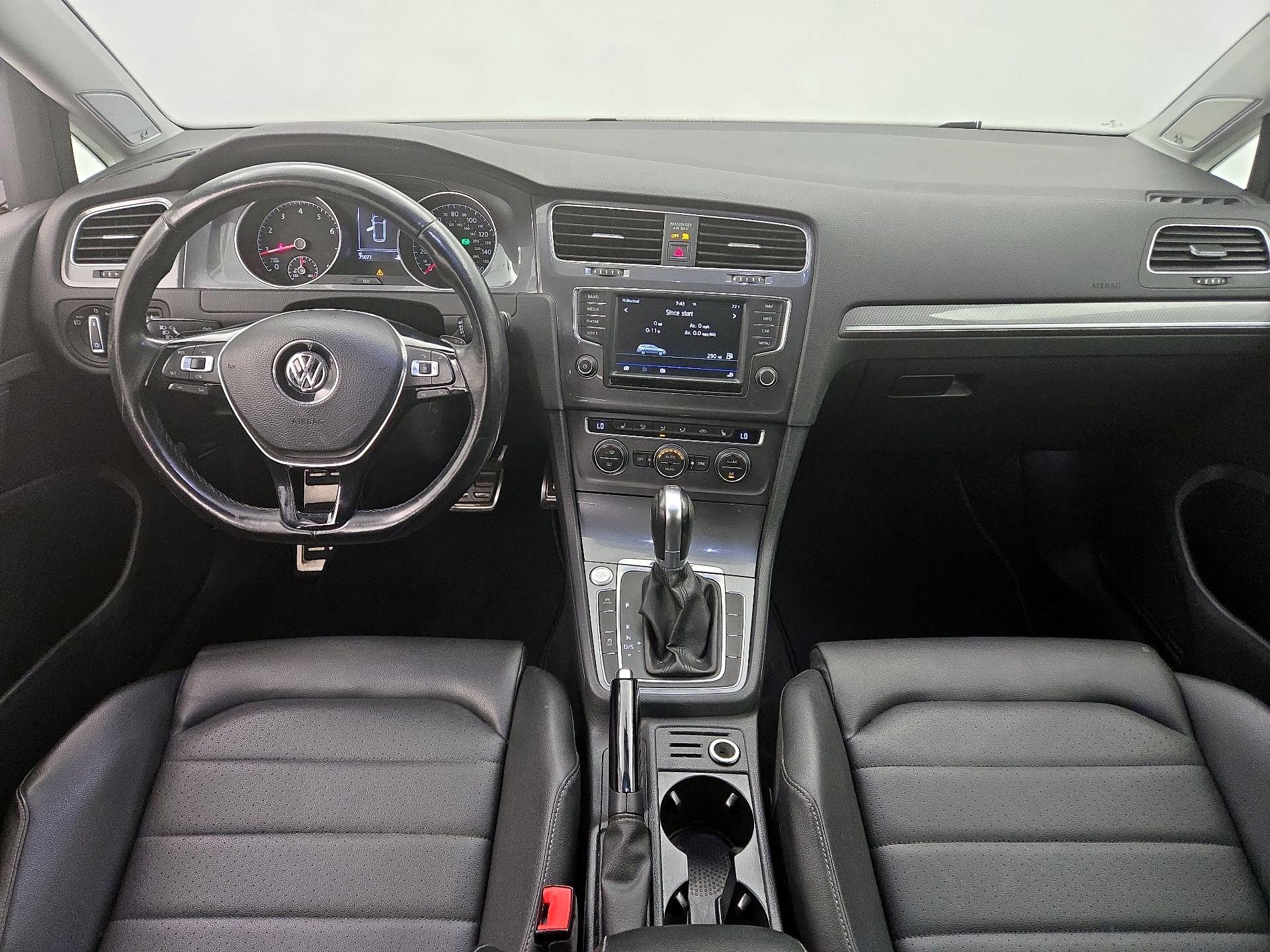 Thumbnail: 2017 Volkswagen Golf - 9
