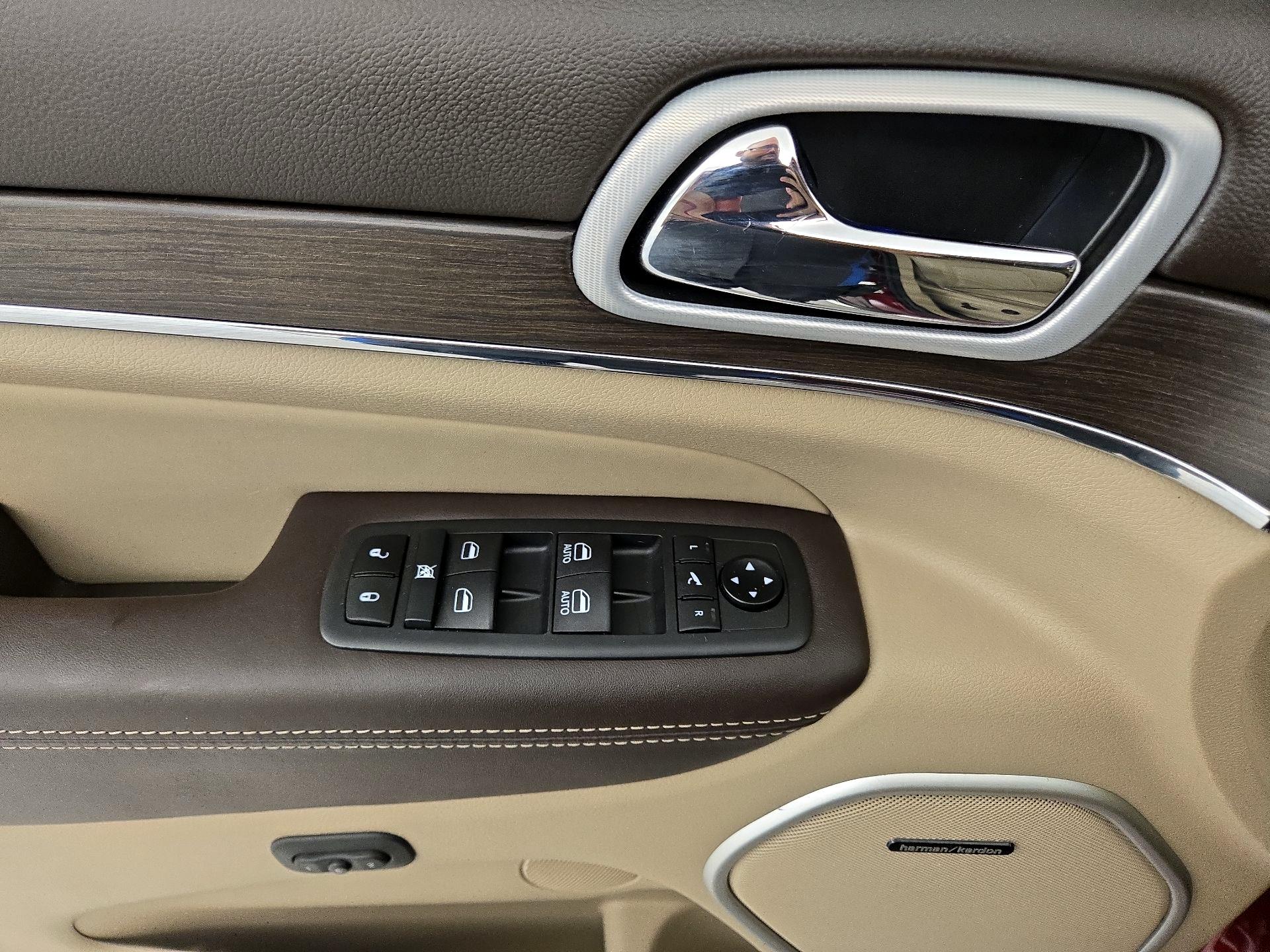Thumbnail: 2021 Jeep Grand Cherokee - 10