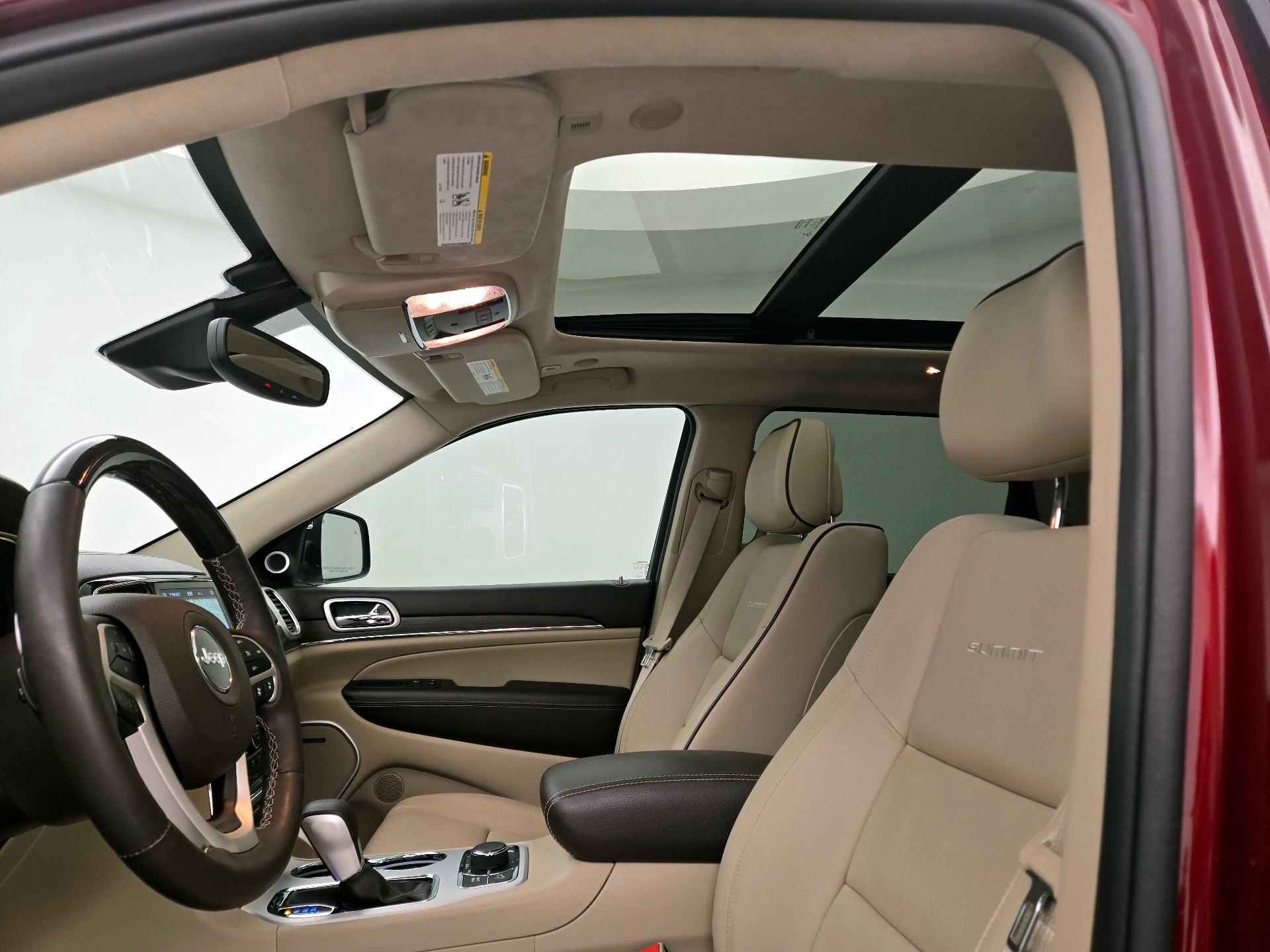Thumbnail: 2021 Jeep Grand Cherokee - 18