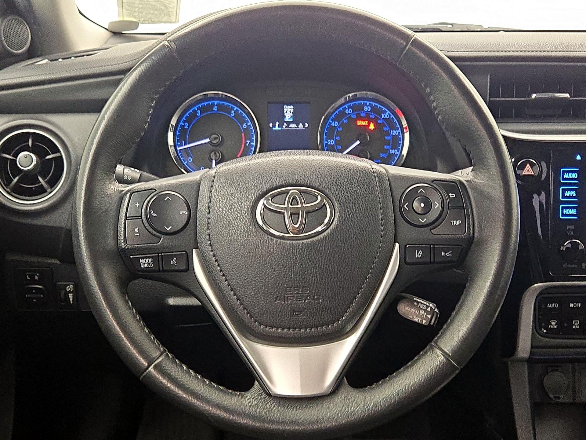 Thumbnail: 2017 Toyota Corolla - 10