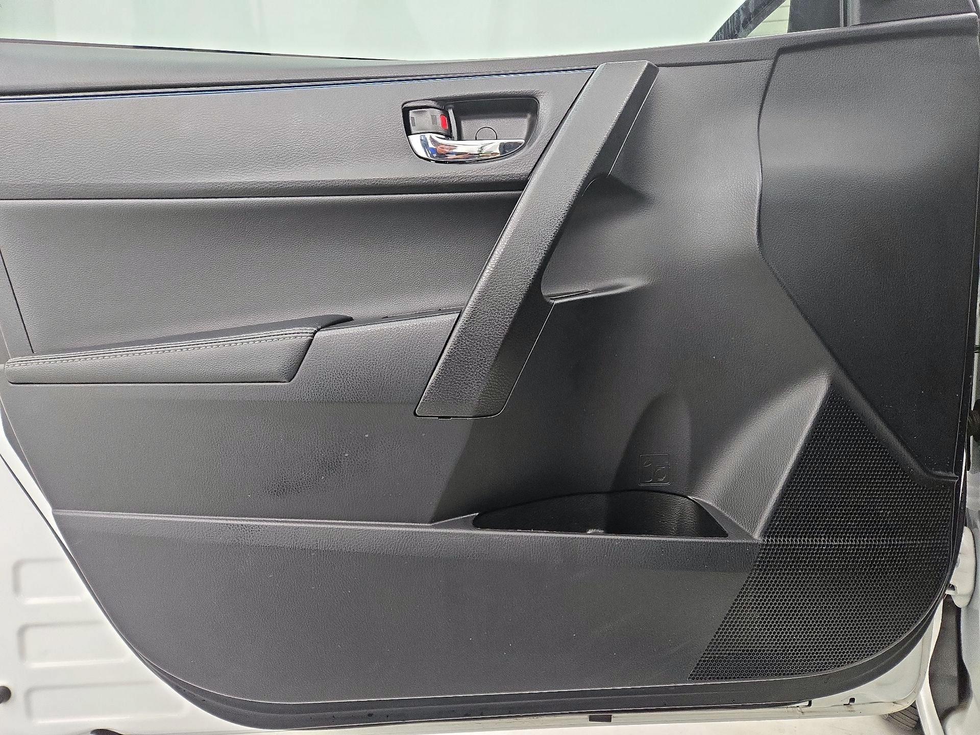 Thumbnail: 2017 Toyota Corolla - 12