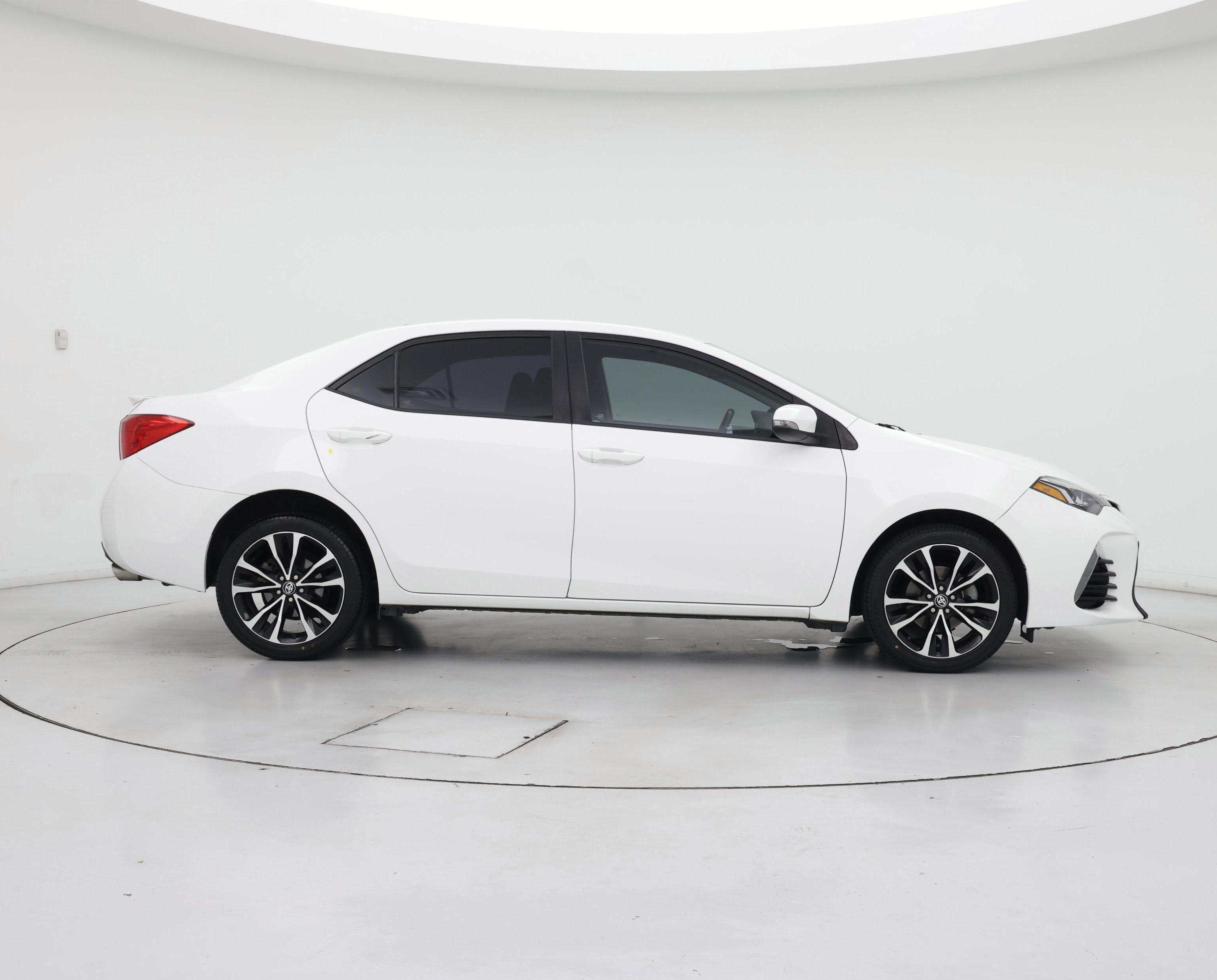 Thumbnail: 2017 Toyota Corolla - 7