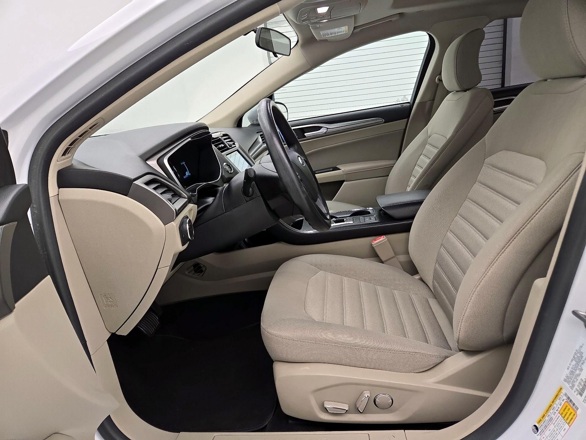 Thumbnail: 2018 Ford Fusion - 11
