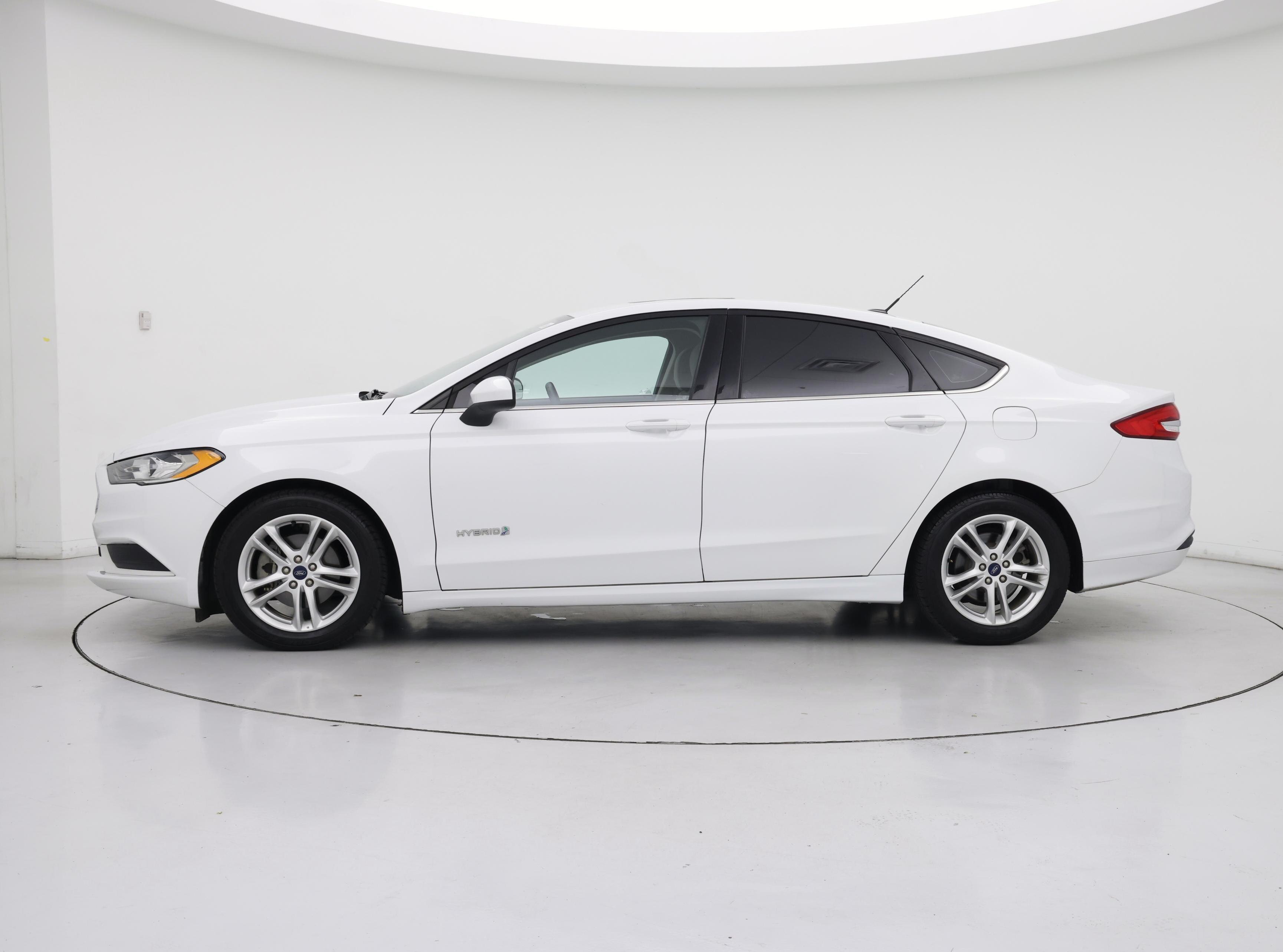 Thumbnail: 2018 Ford Fusion - 3