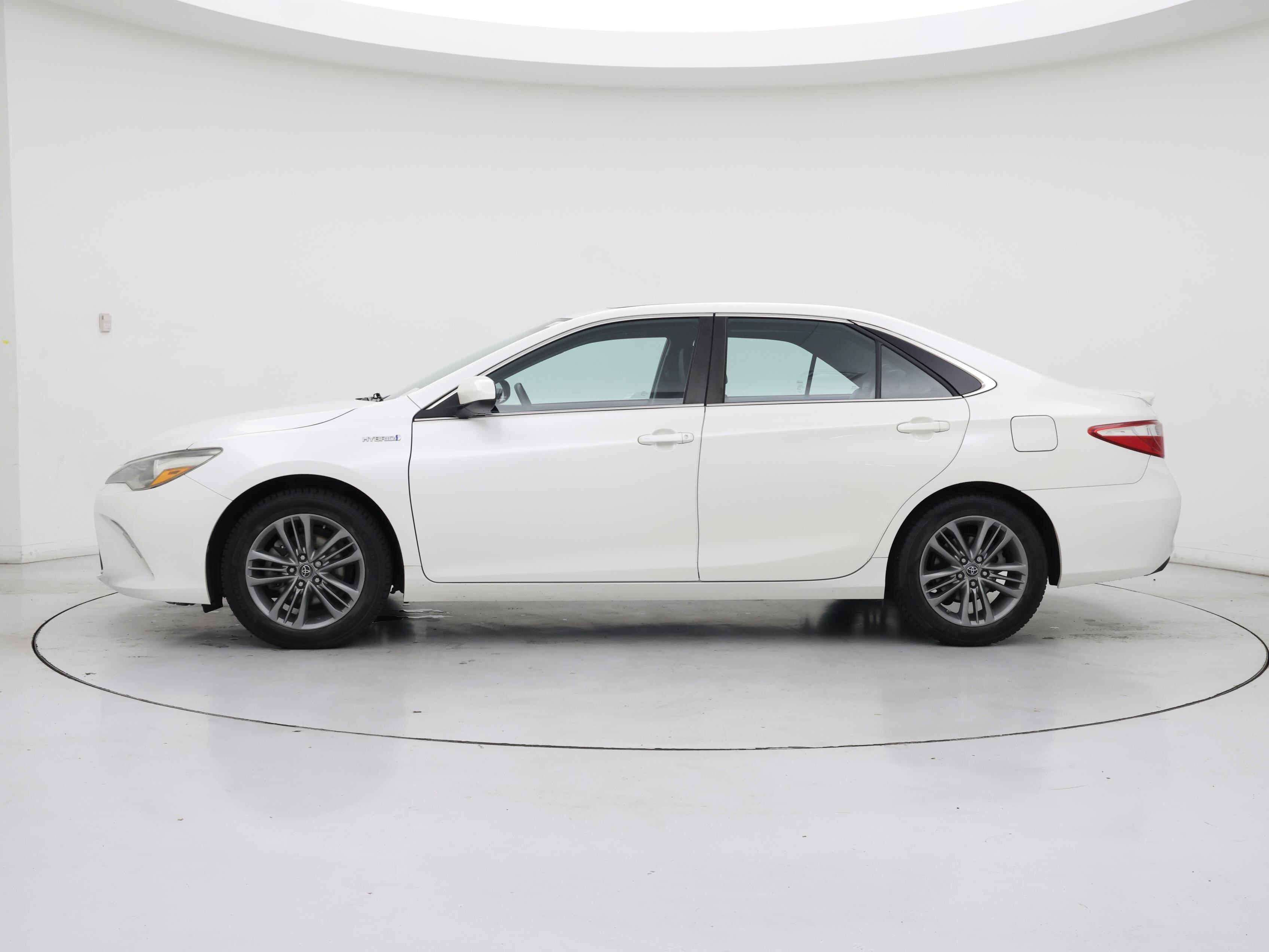 Thumbnail: 2017 Toyota Camry - 3