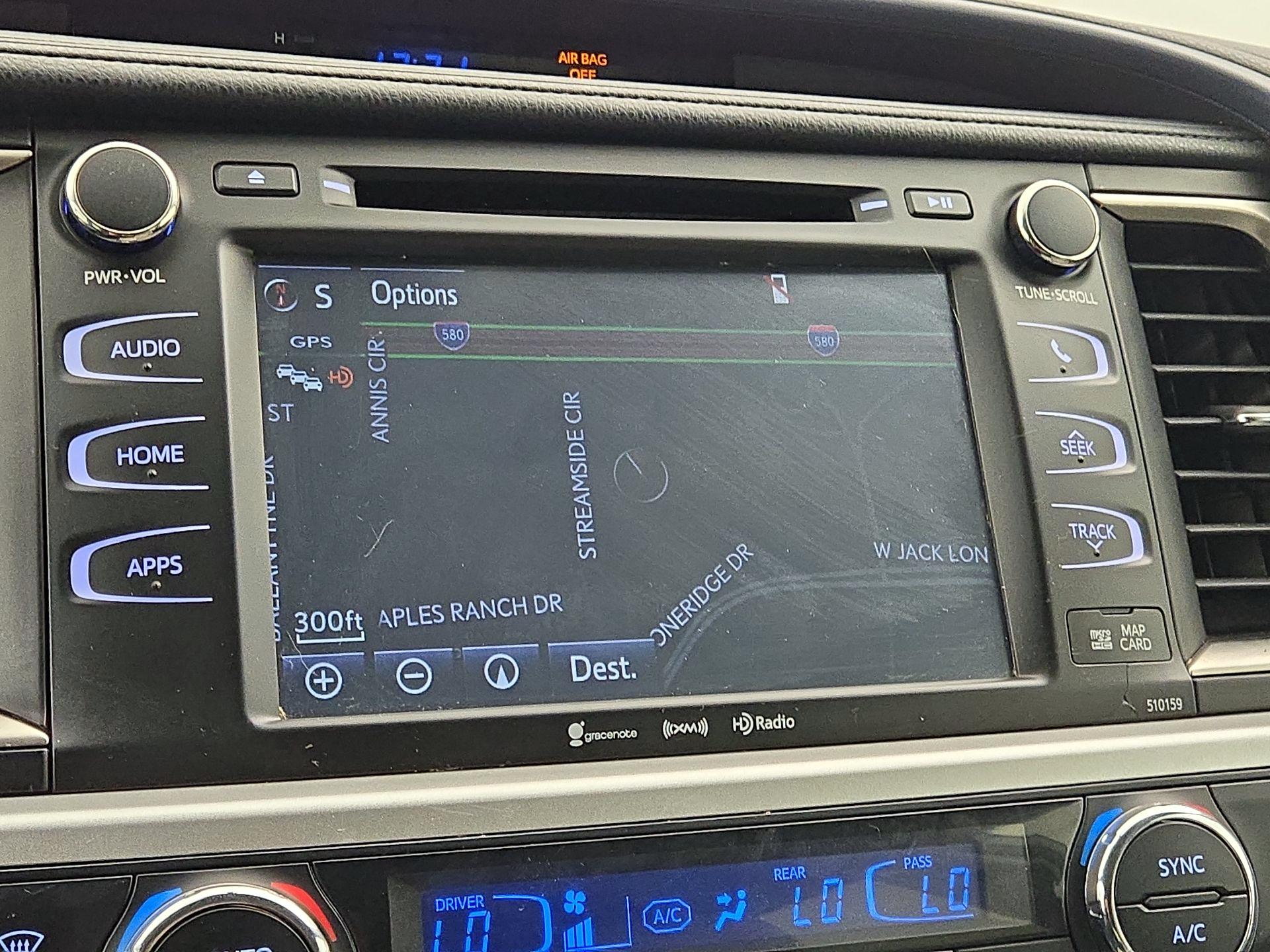 Thumbnail: 2016 Toyota Highlander - 14