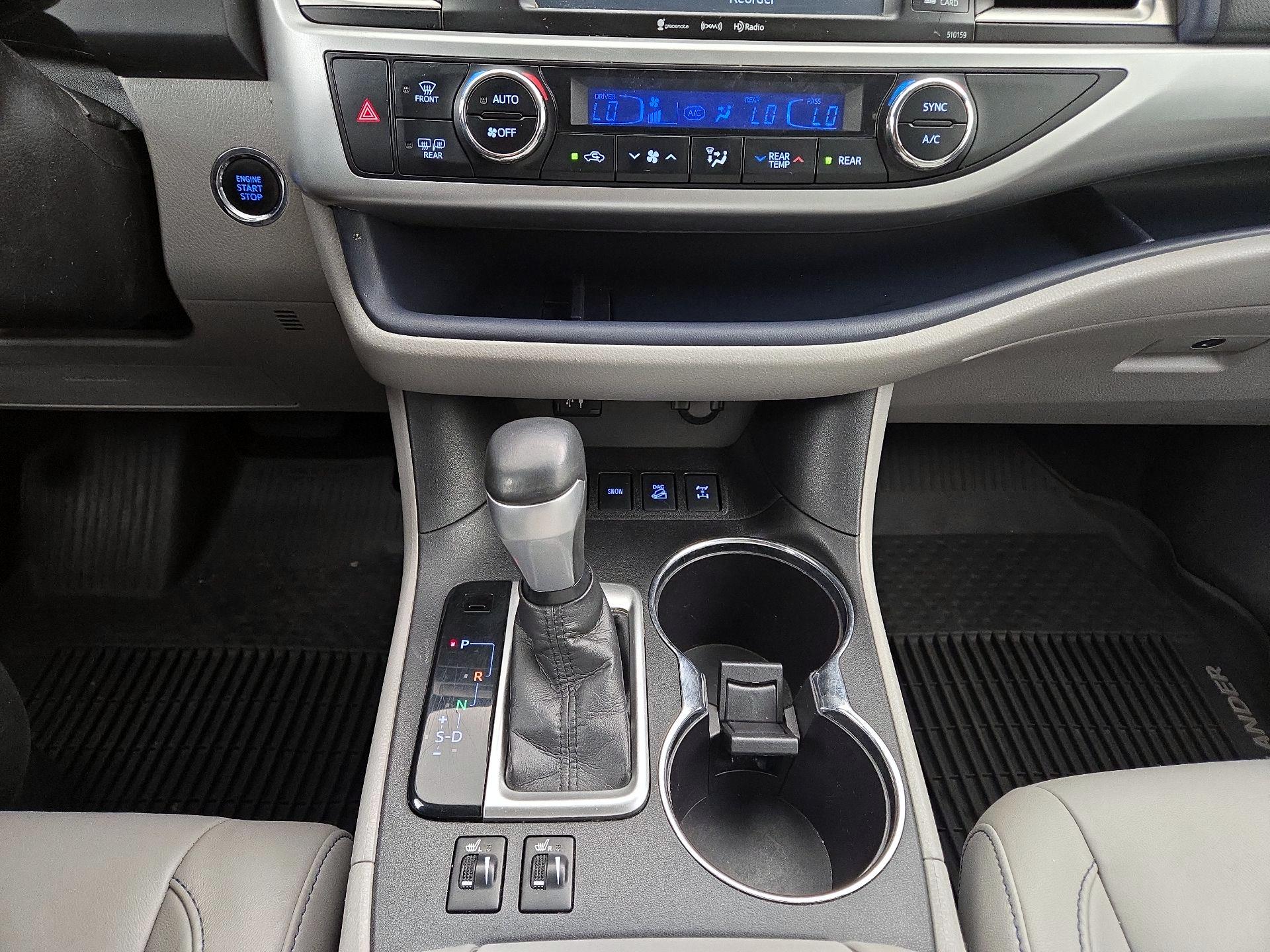 Thumbnail: 2016 Toyota Highlander - 18