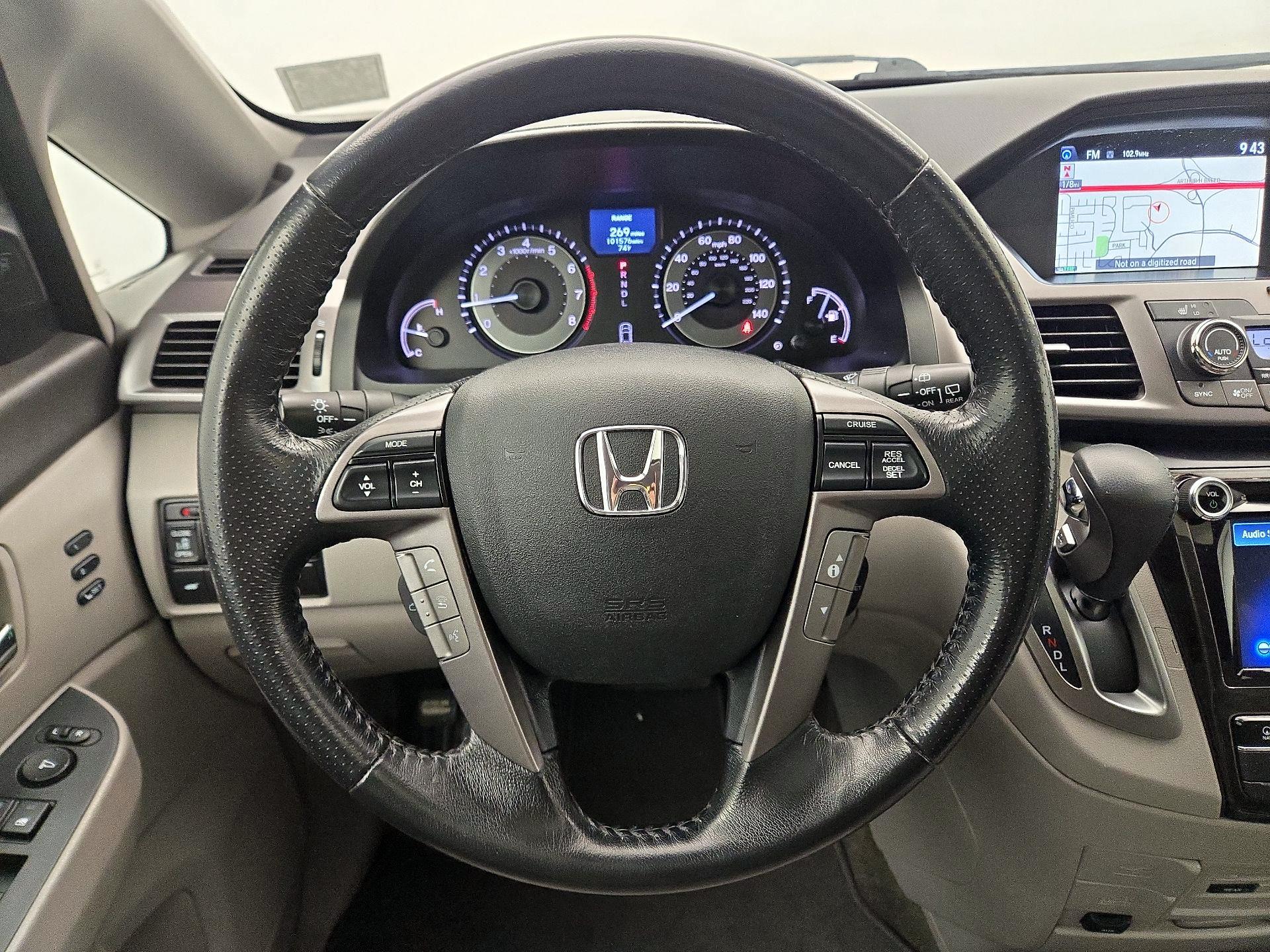 Thumbnail: 2015 Honda Odyssey - 10