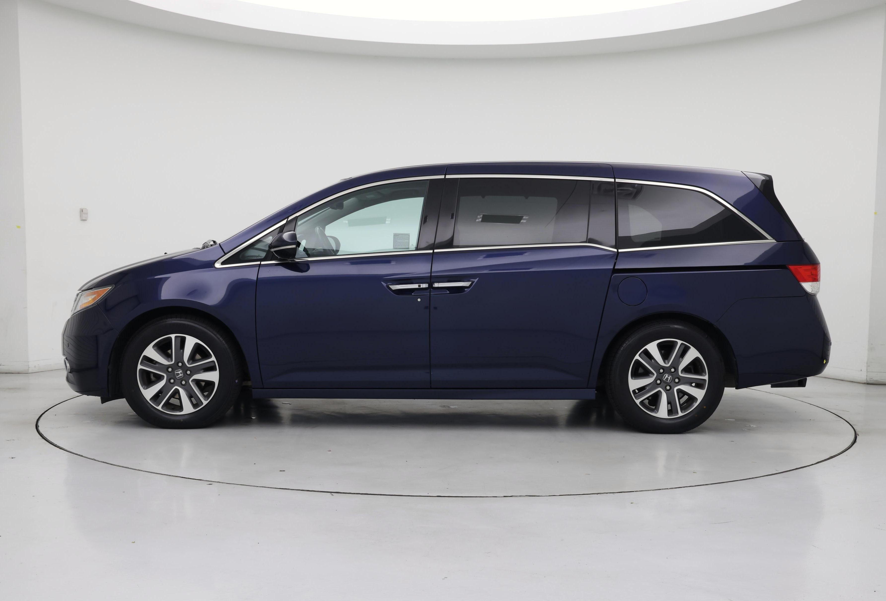 Thumbnail: 2015 Honda Odyssey - 3