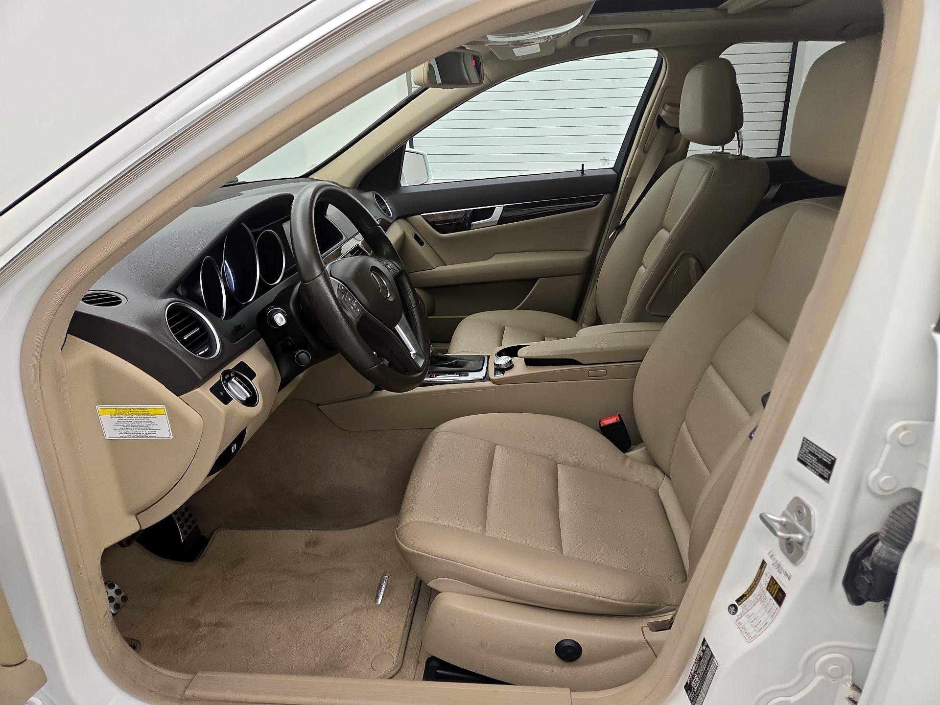 Thumbnail: 2014 Mercedes-Benz C-Class - 11