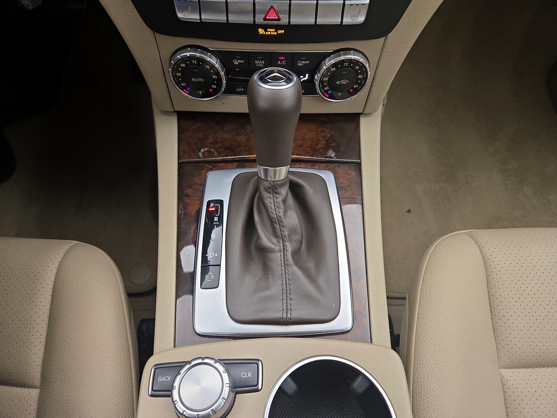 Thumbnail: 2014 Mercedes-Benz C-Class - 17