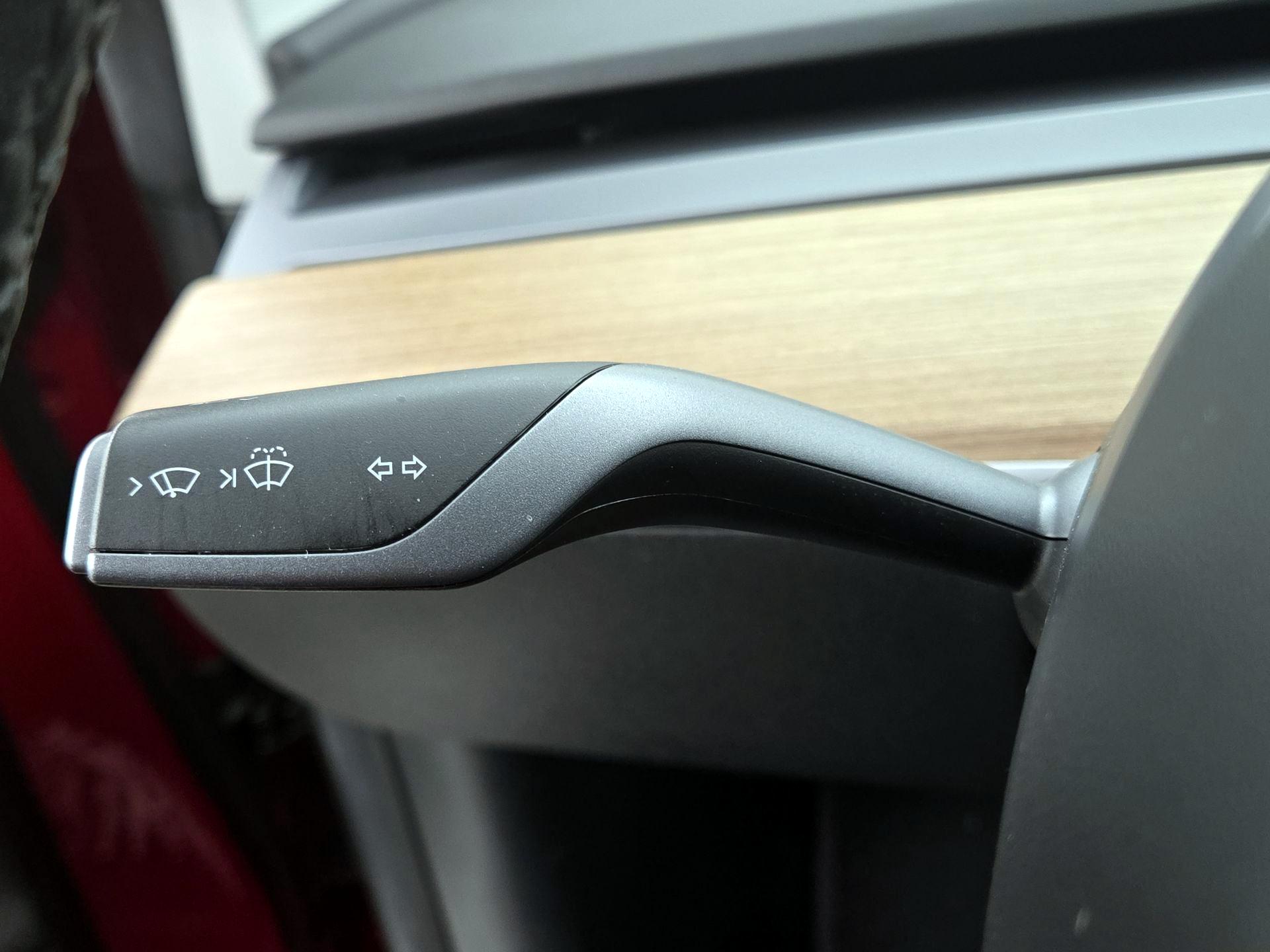 Thumbnail: 2021 Tesla Model 3 - 11