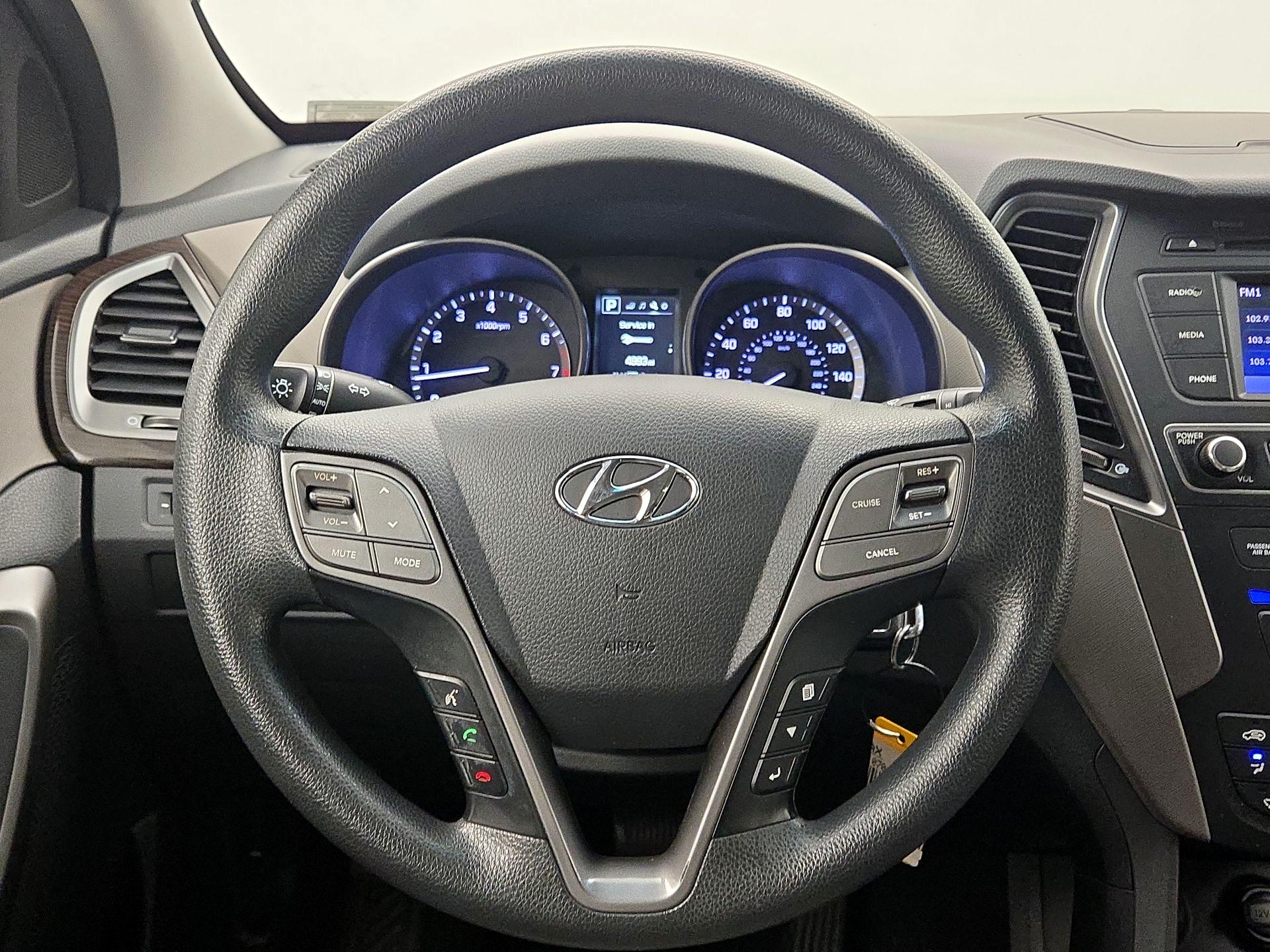 Thumbnail: 2018 Hyundai Santa Fe - 10
