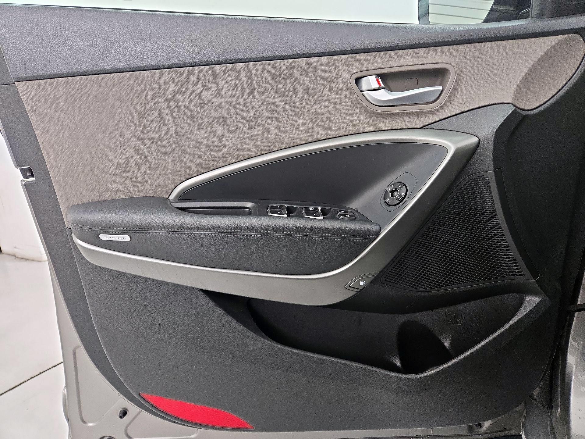 Thumbnail: 2018 Hyundai Santa Fe - 12
