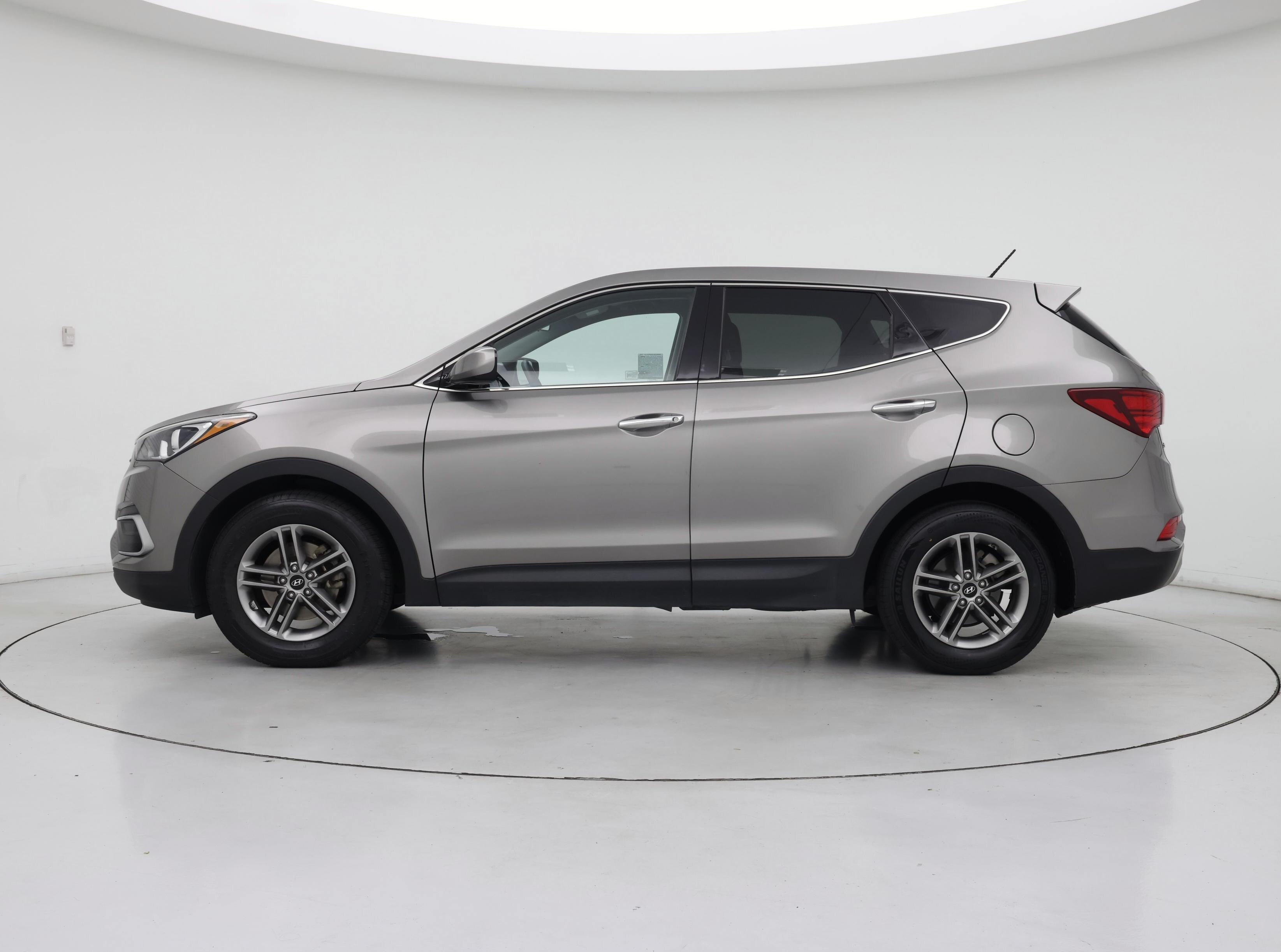 Thumbnail: 2018 Hyundai Santa Fe - 3
