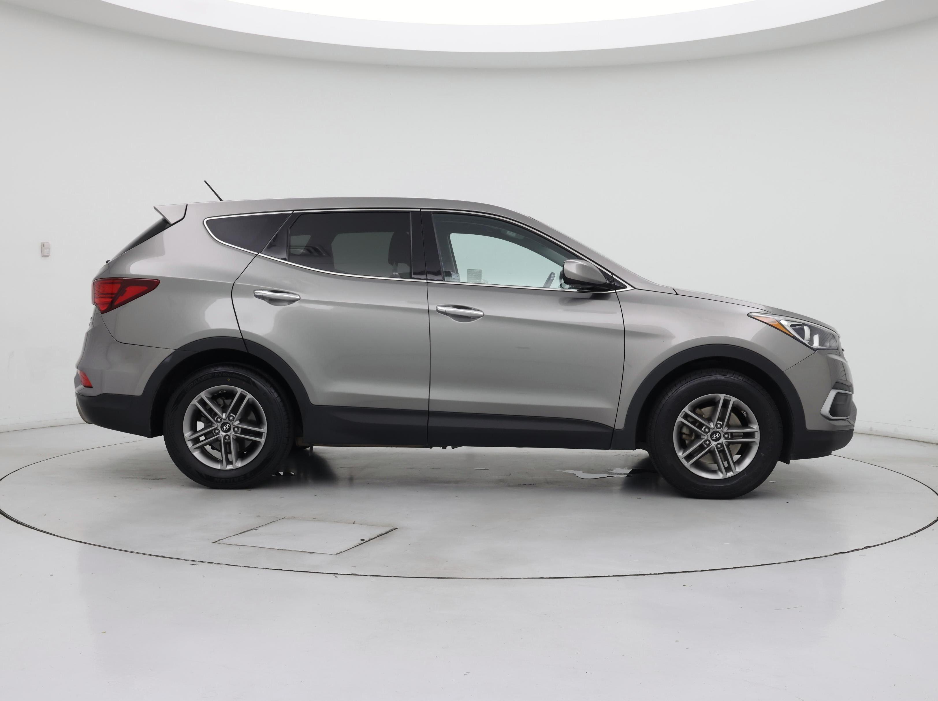 Thumbnail: 2018 Hyundai Santa Fe - 7