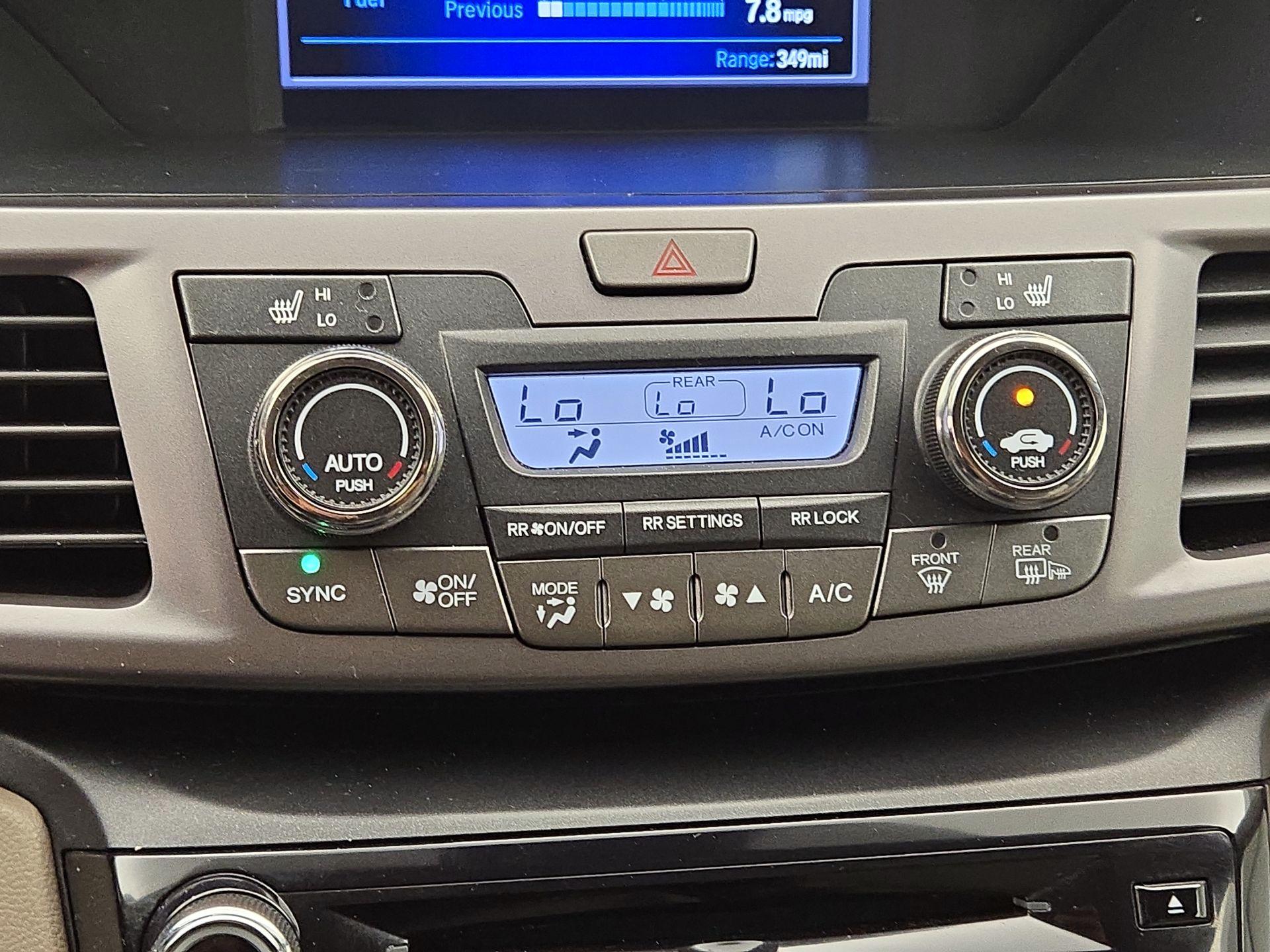 Thumbnail: 2014 Honda Odyssey - 16