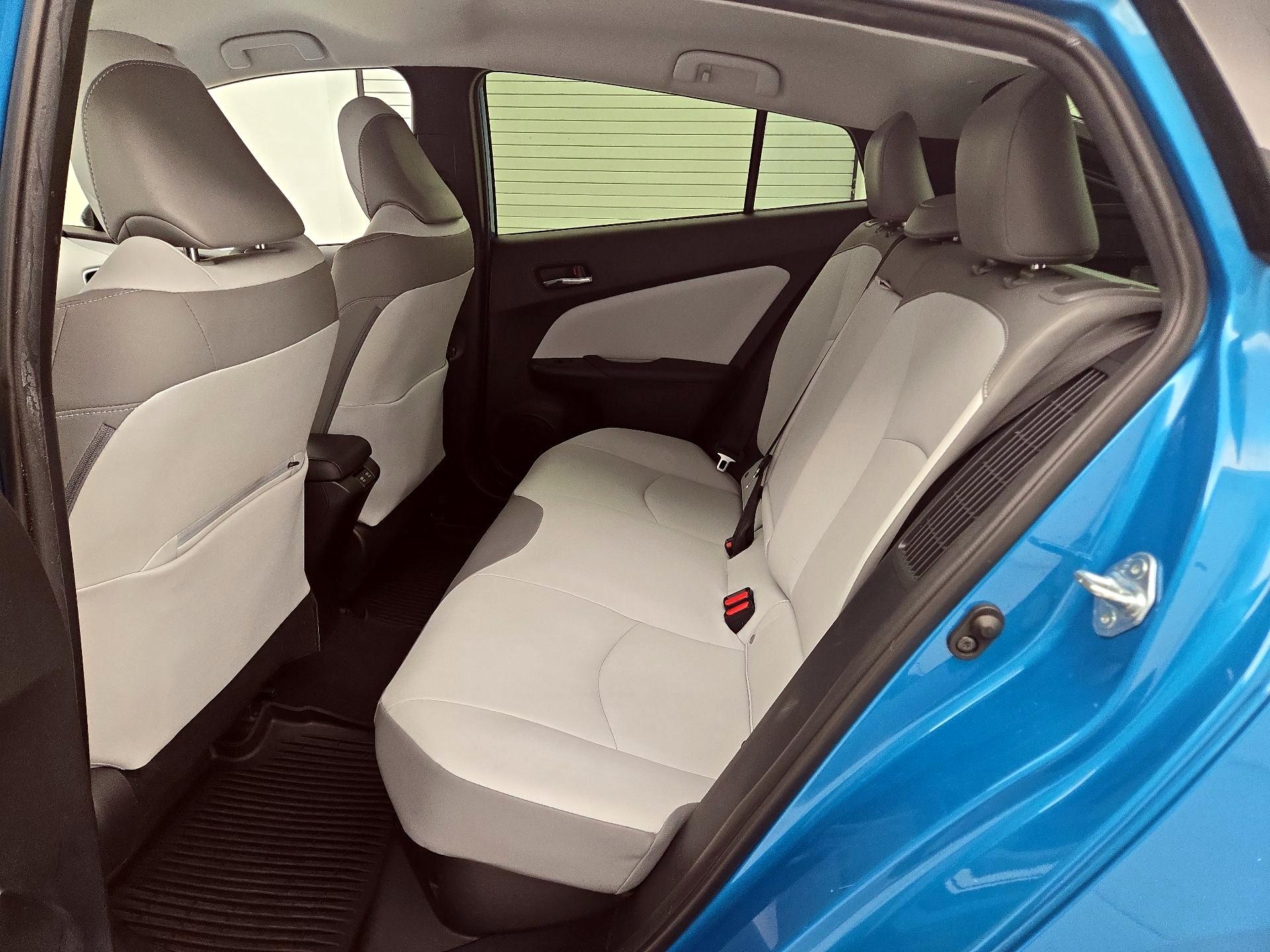 Thumbnail: 2021 Toyota Prius Prime - 20