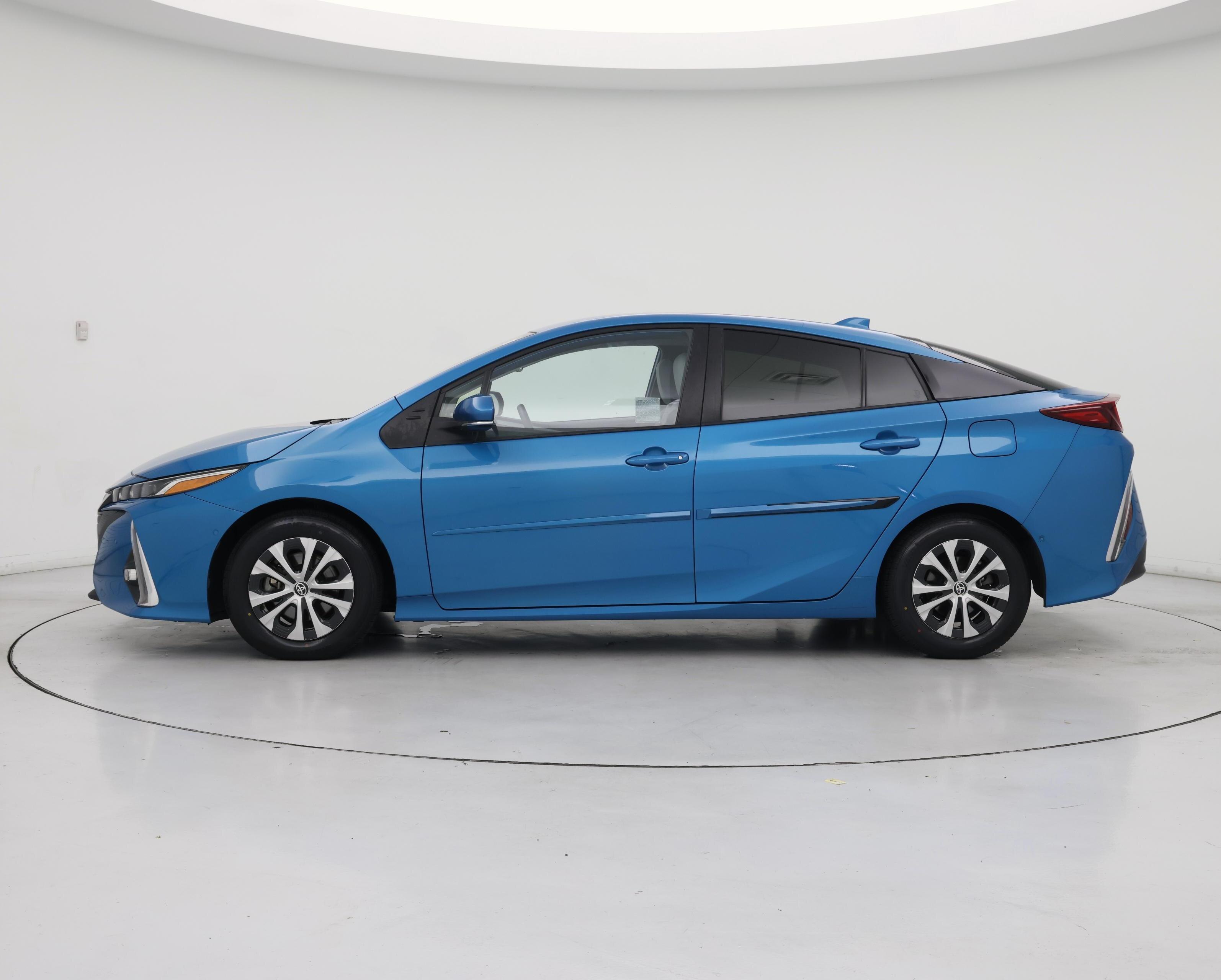Thumbnail: 2021 Toyota Prius Prime - 3
