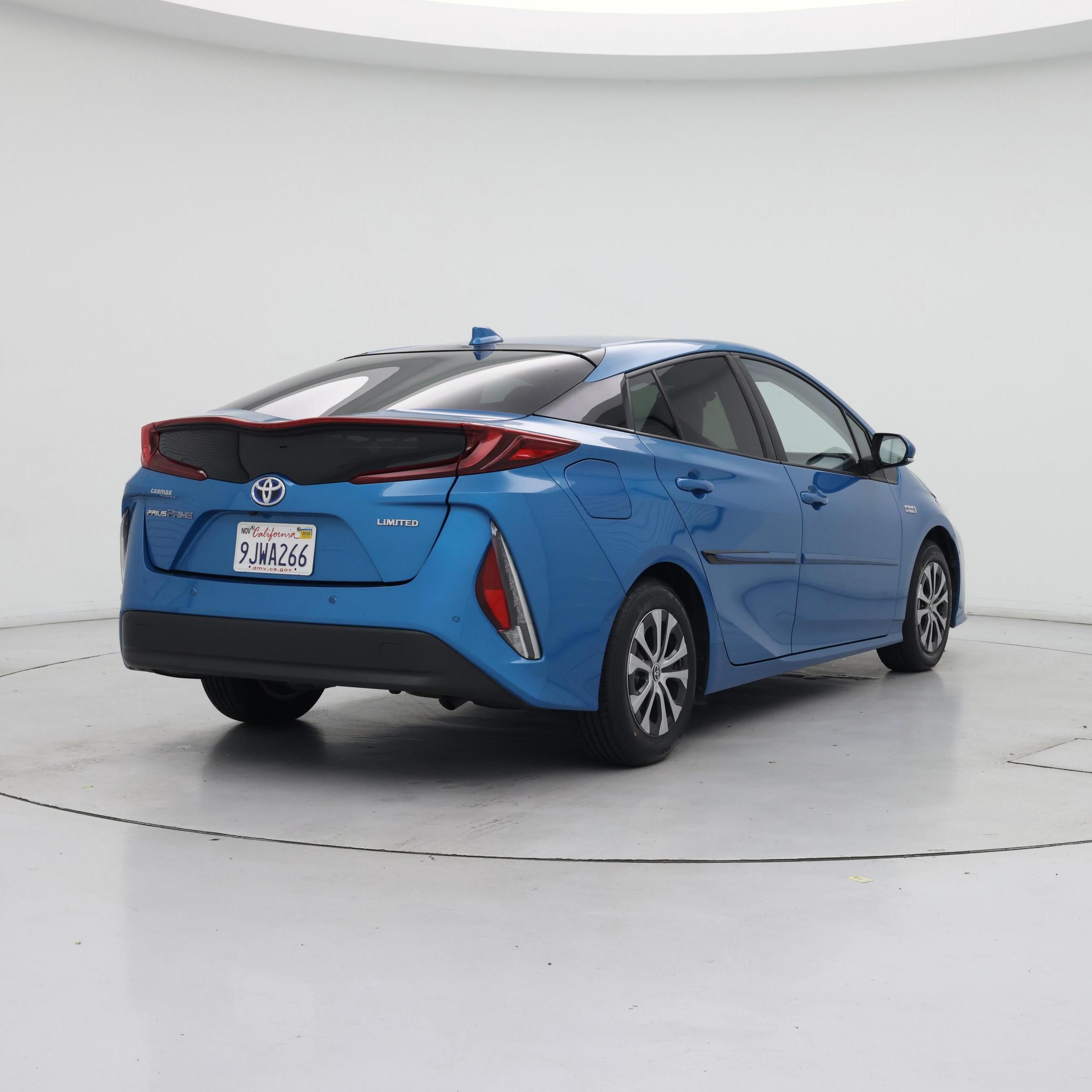 Thumbnail: 2021 Toyota Prius Prime - 8