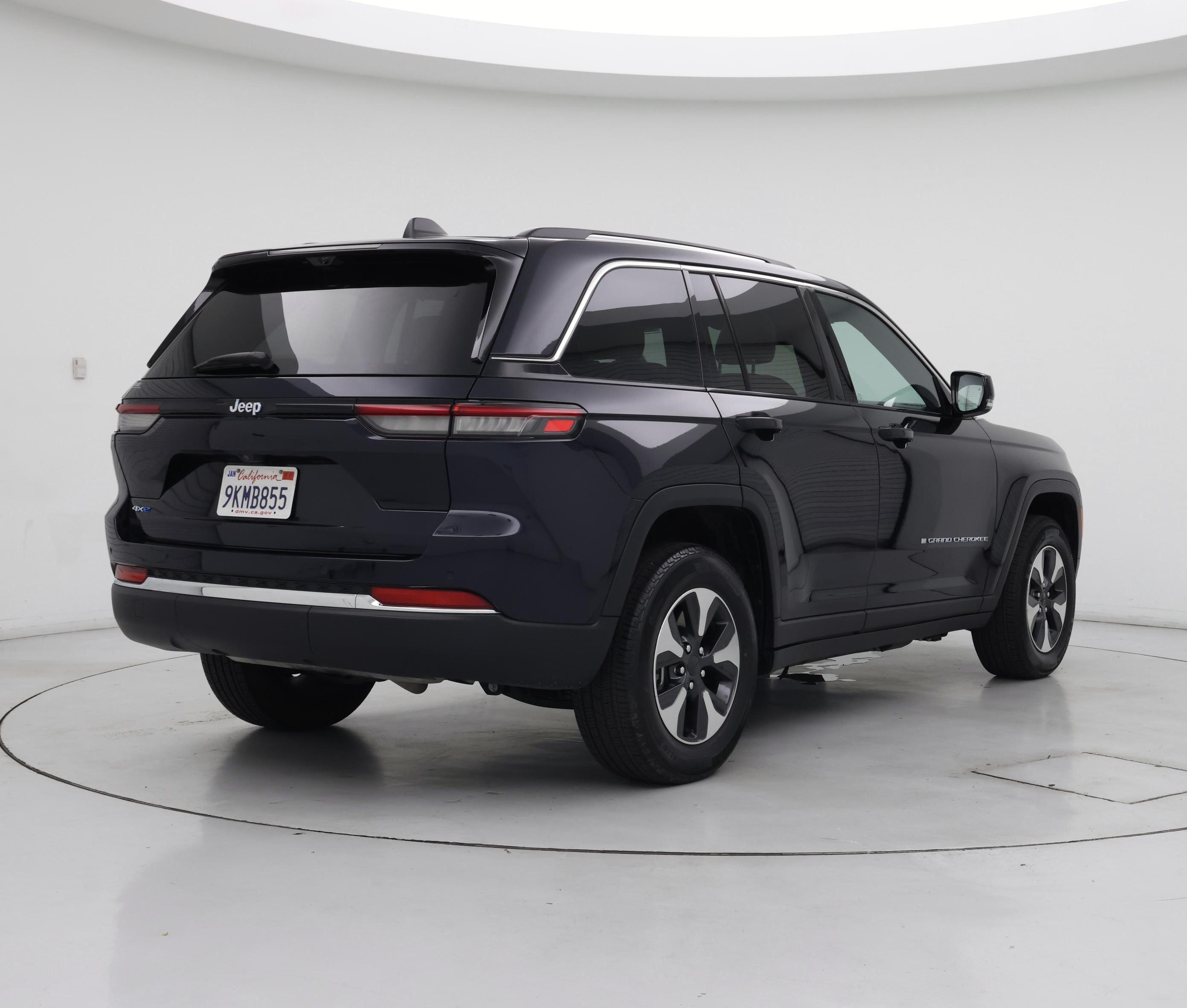 Thumbnail: 2023 Jeep Grand Cherokee - 8