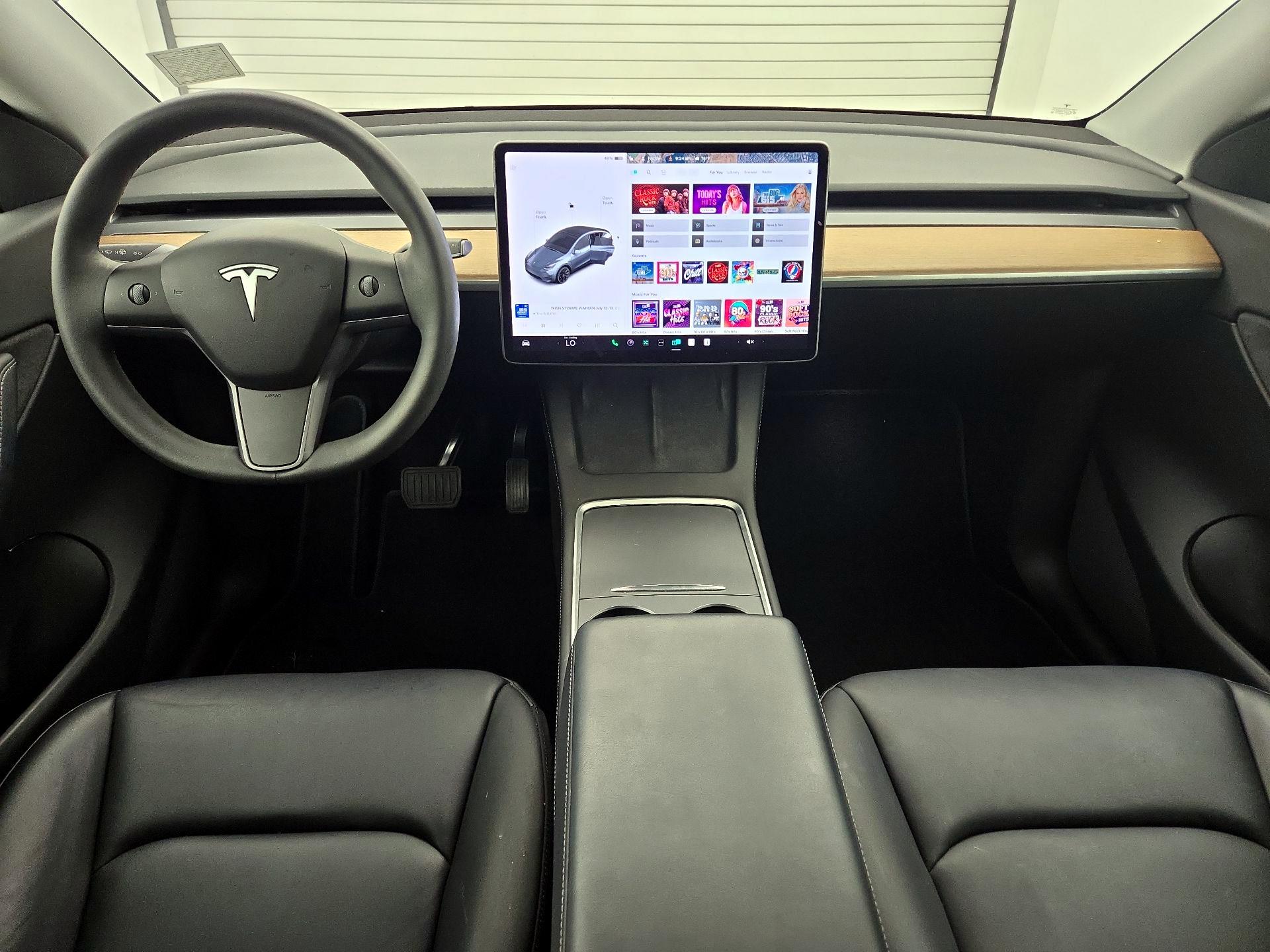 Thumbnail: 2022 Tesla Model Y - 8