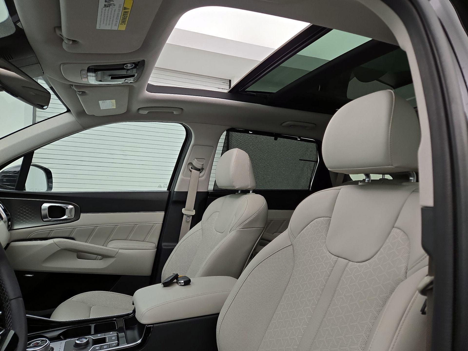 Thumbnail: 2023 Kia Sorento - 20