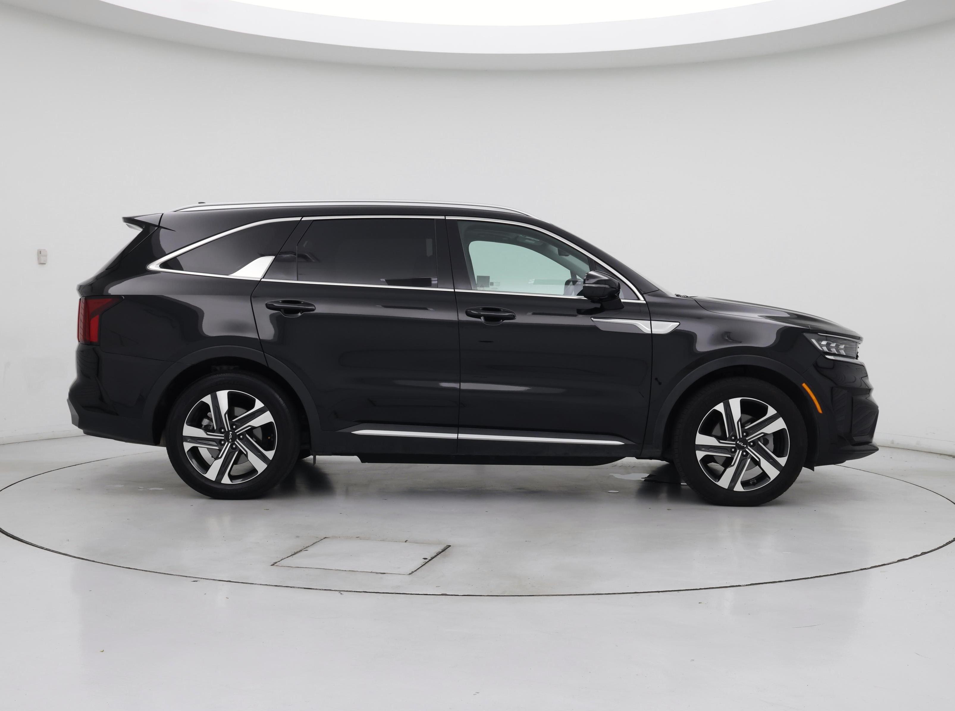 Thumbnail: 2023 Kia Sorento - 7