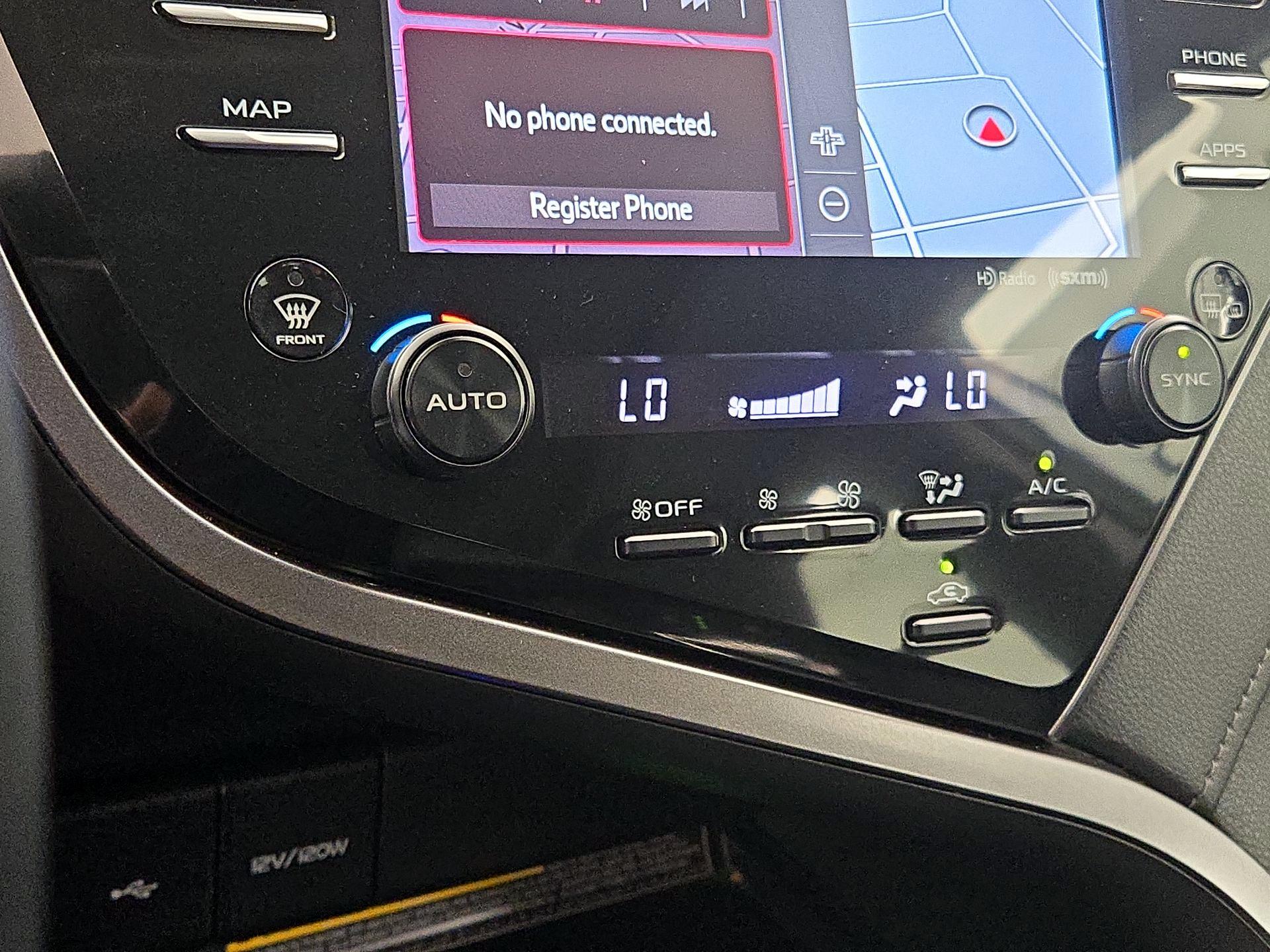 Thumbnail: 2020 Toyota Camry - 17