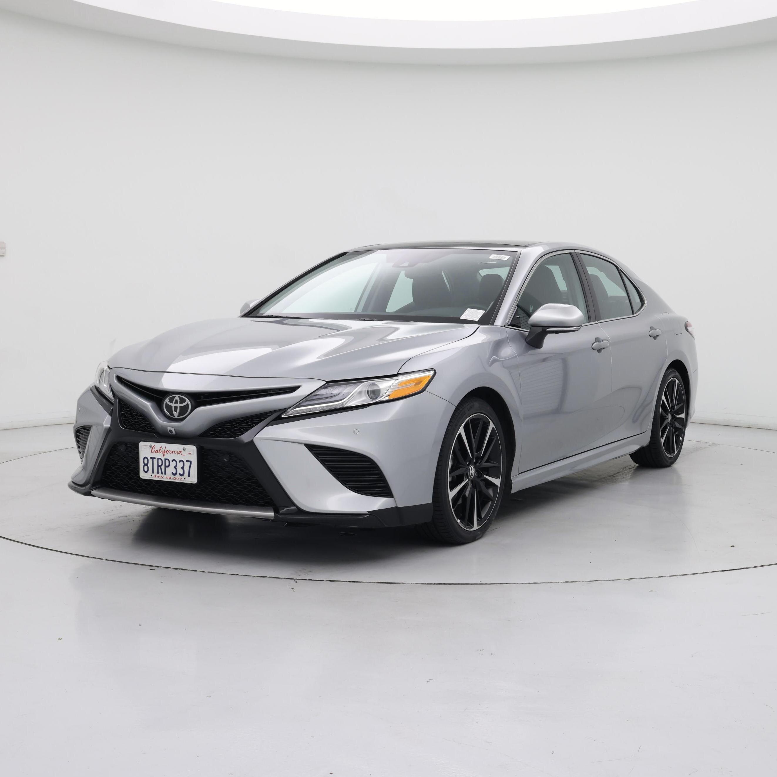 Thumbnail: 2020 Toyota Camry - 4