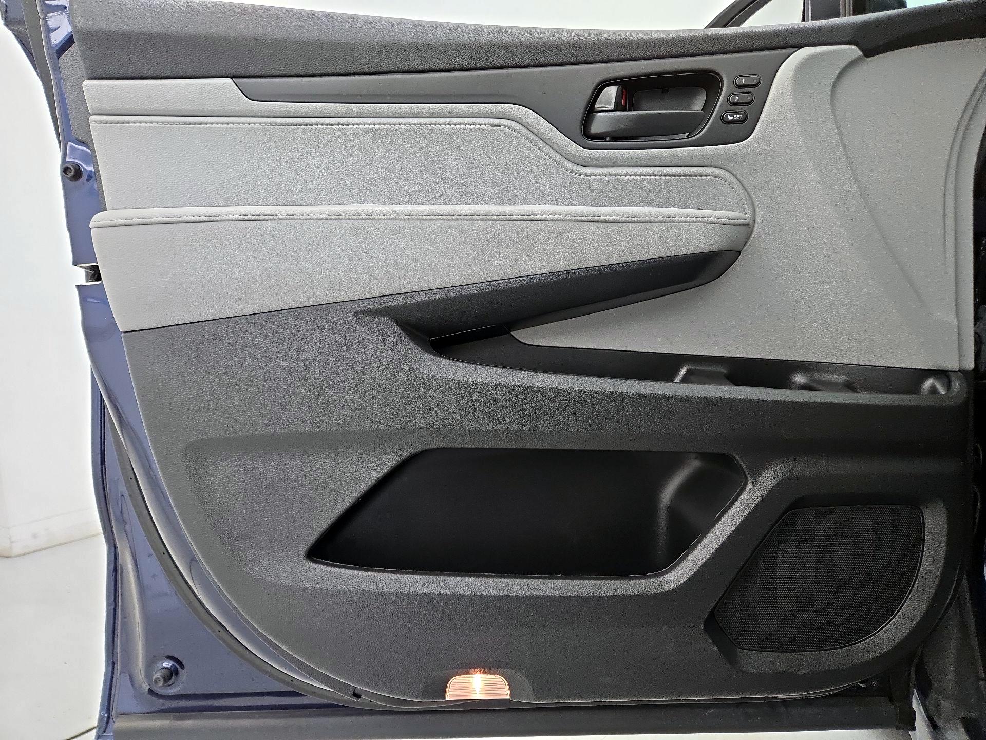 Thumbnail: 2022 Honda Odyssey - 12