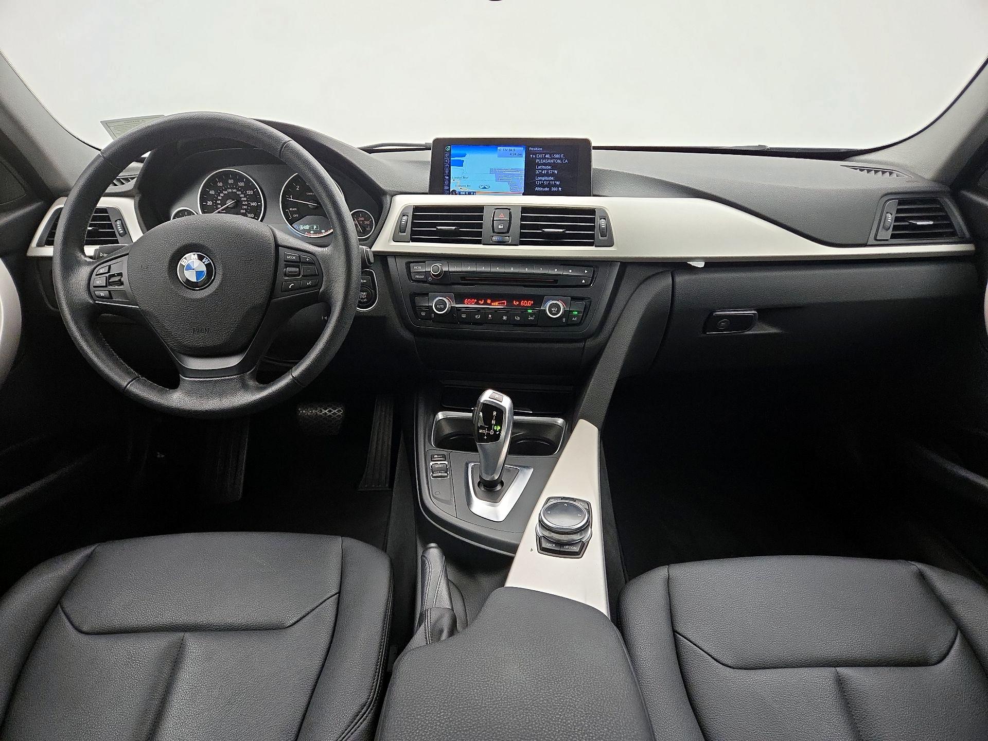 Thumbnail: 2015 BMW 3 Series - 9