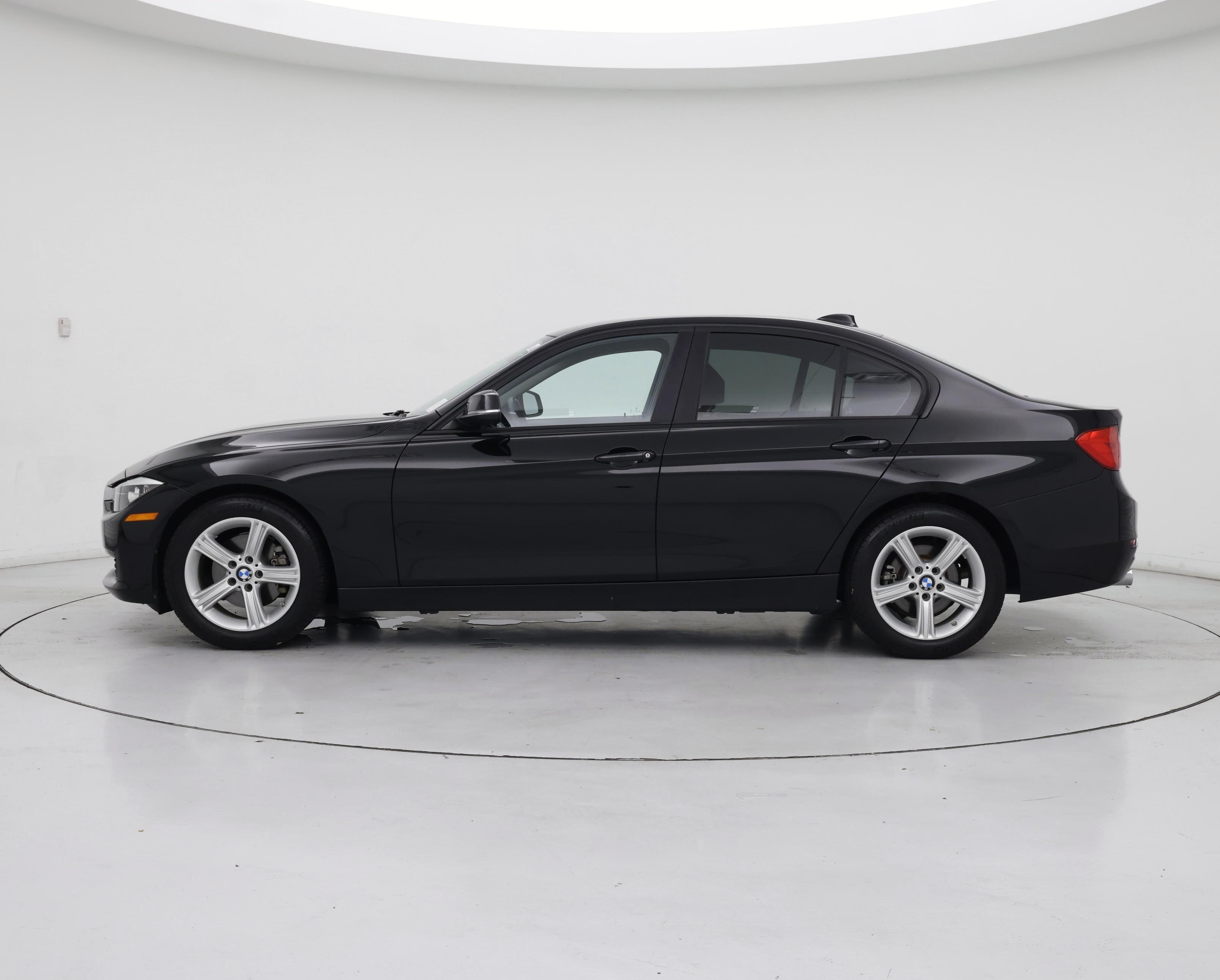 Thumbnail: 2015 BMW 3 Series - 3