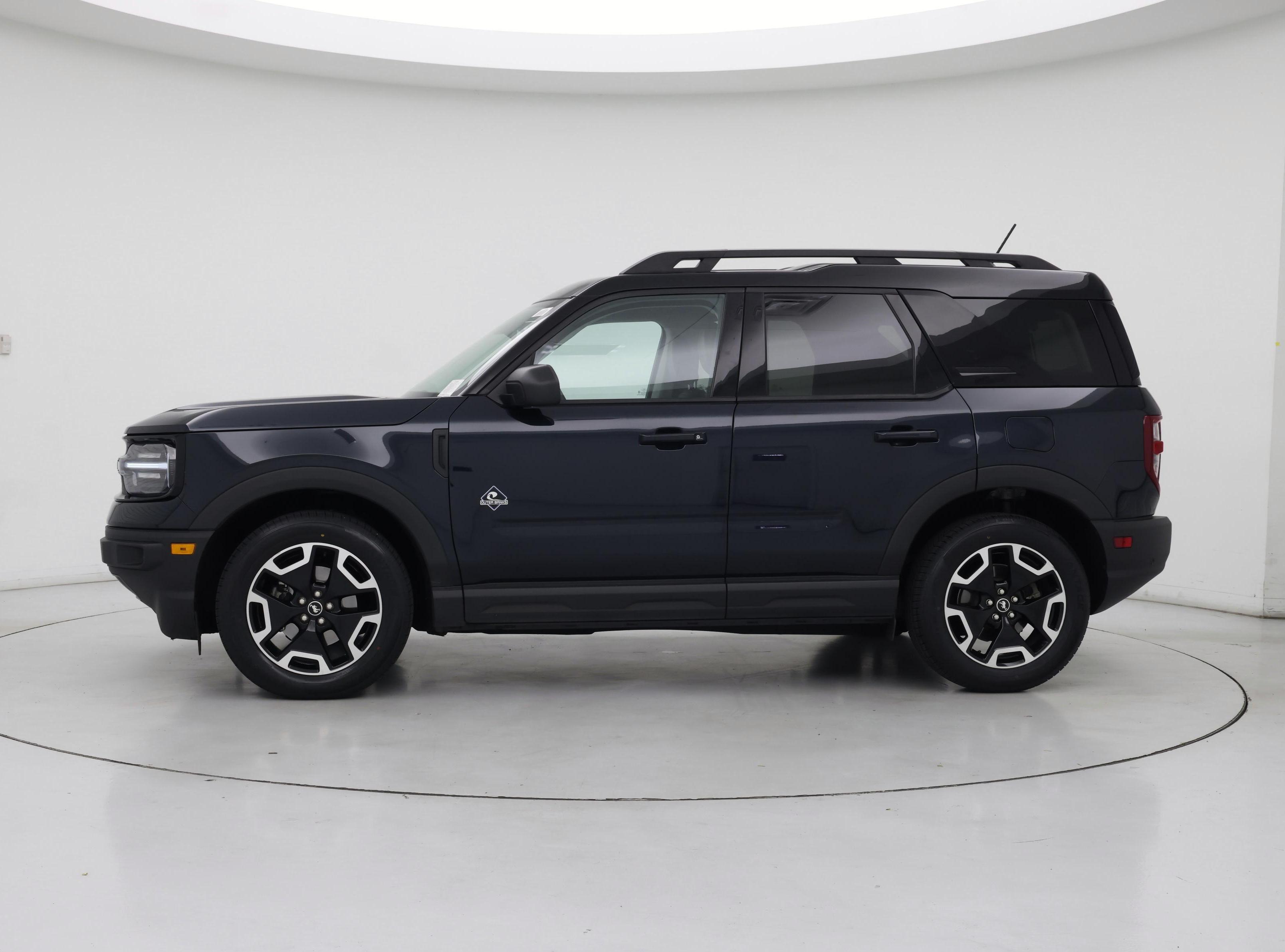 Thumbnail: 2022 Ford Bronco Sport - 3