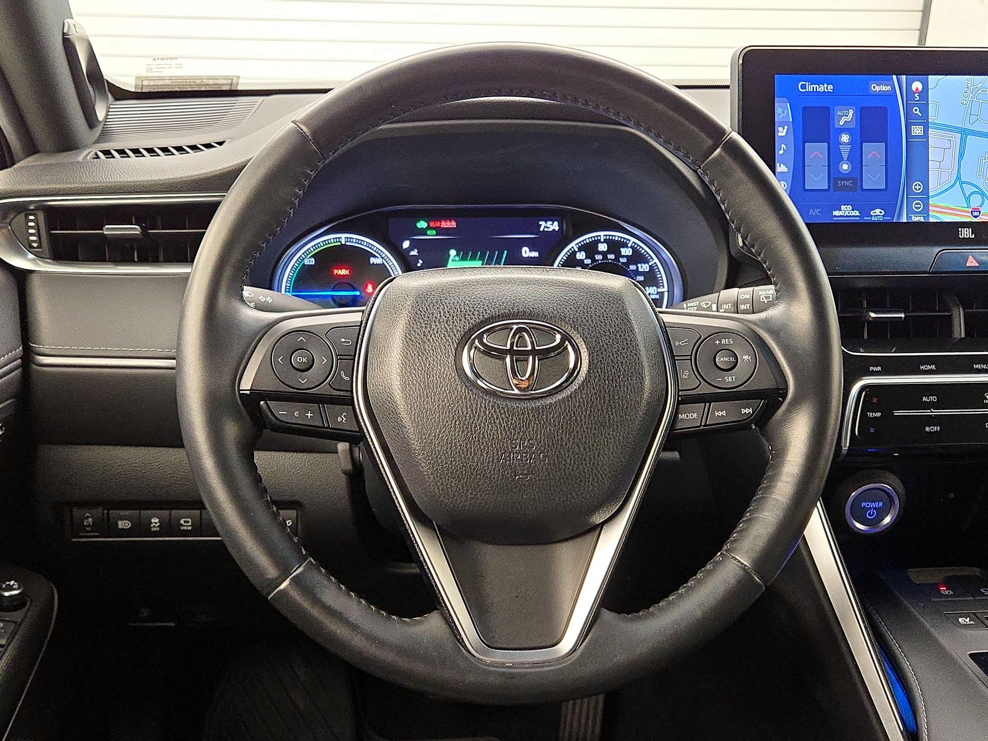 Thumbnail: 2021 Toyota Venza - 10