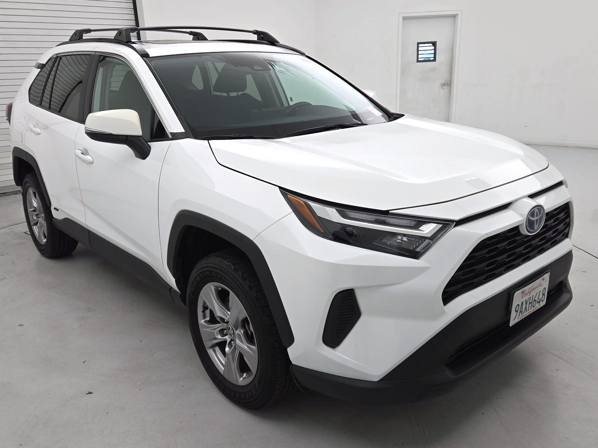 Thumbnail: 2022 Toyota RAV4 - 1