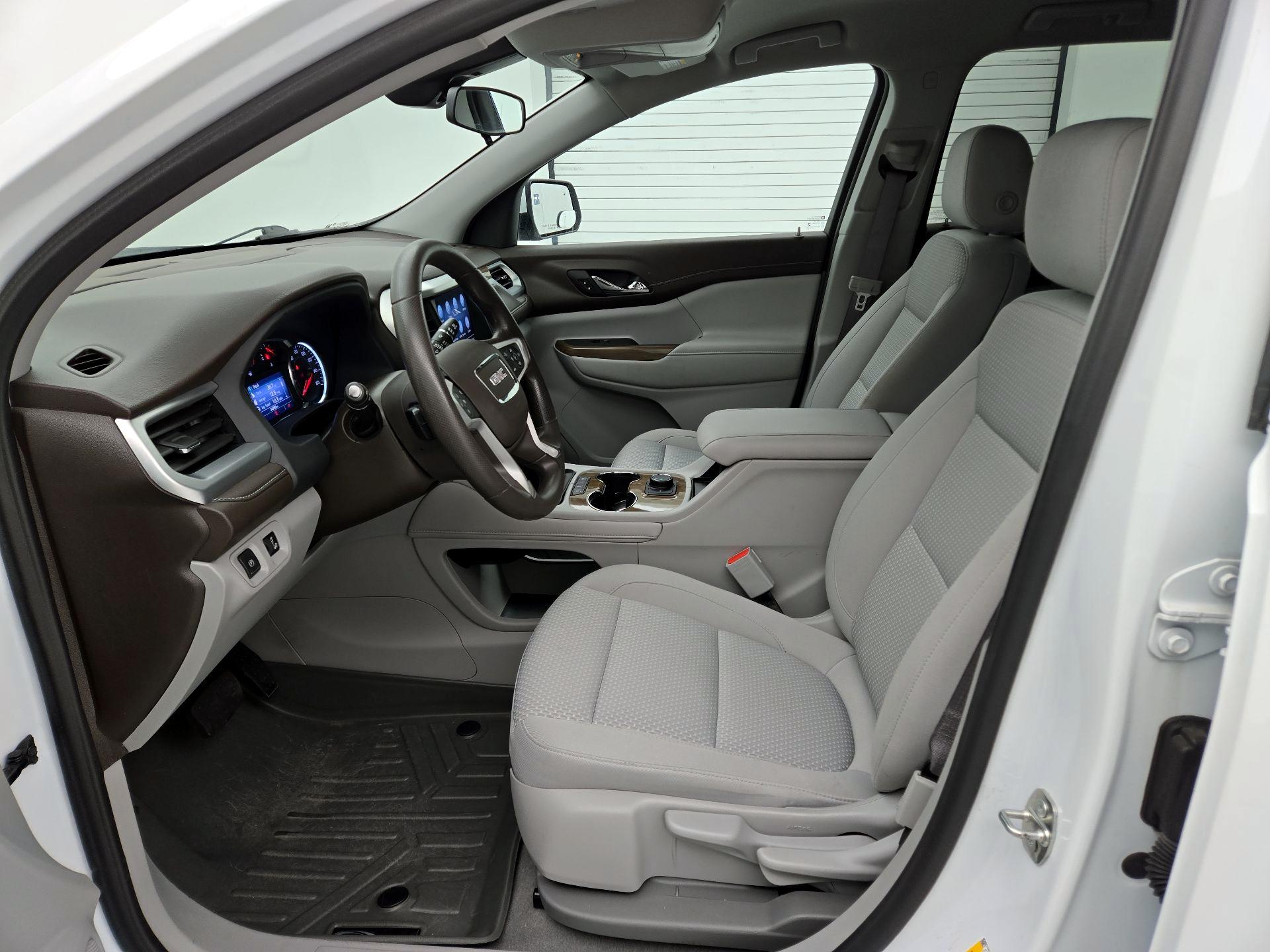 Thumbnail: 2022 GMC Acadia - 11