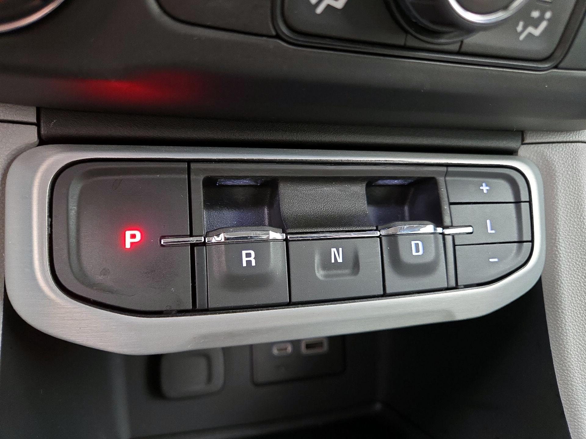 Thumbnail: 2022 GMC Acadia - 17