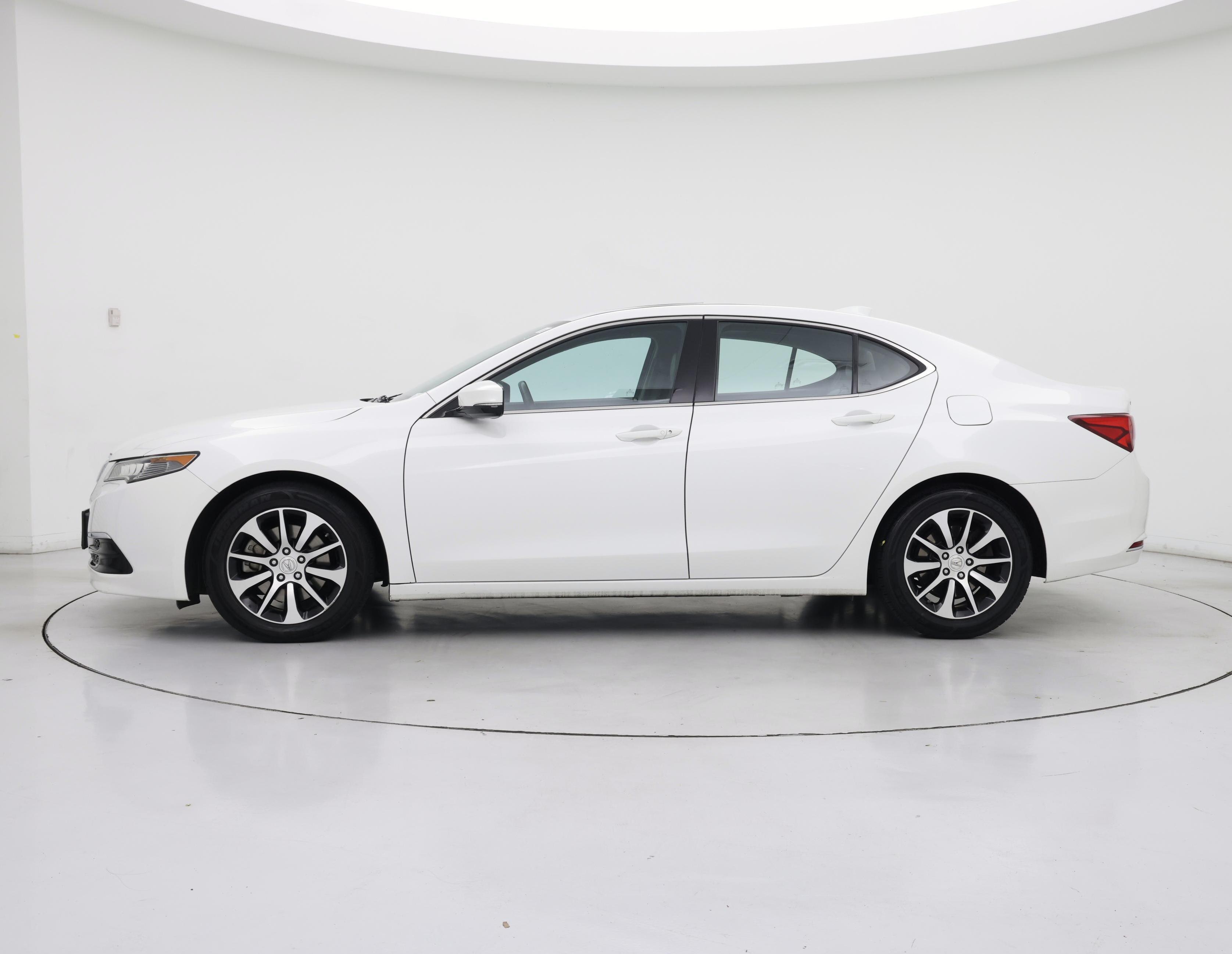Thumbnail: 2016 Acura TLX - 3