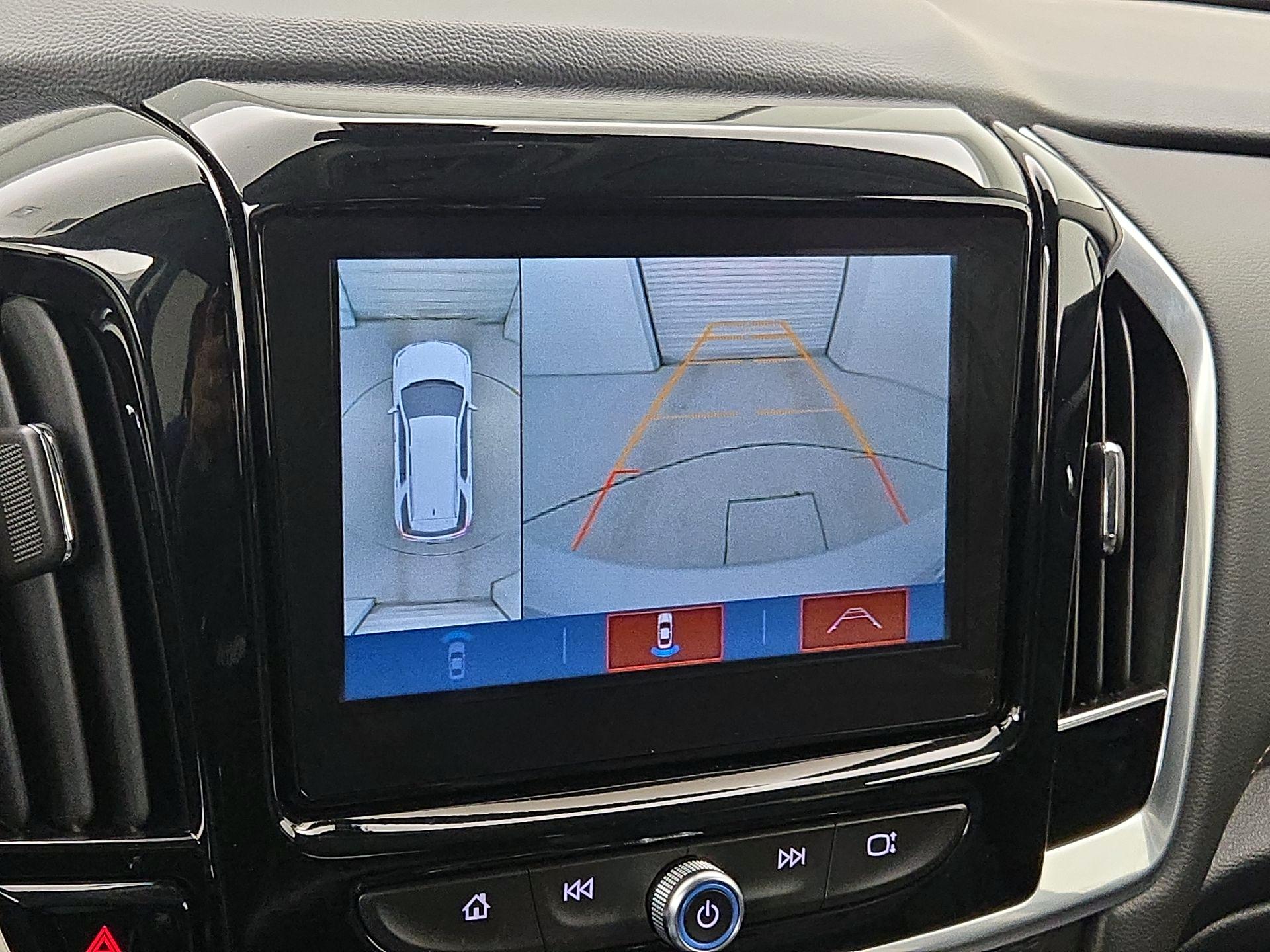 Thumbnail: 2018 Chevrolet Traverse - 13