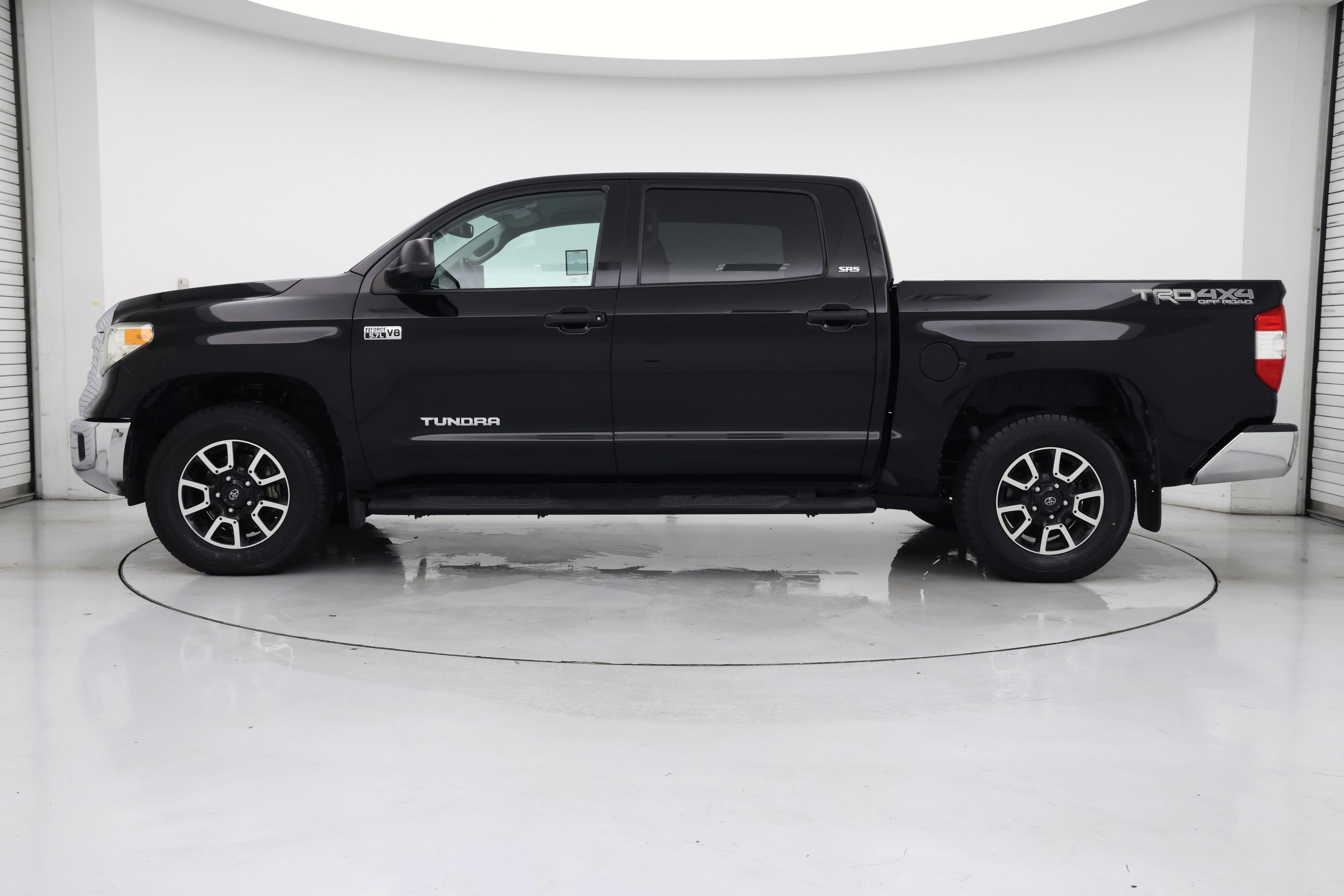 Thumbnail: 2017 Toyota Tundra - 3