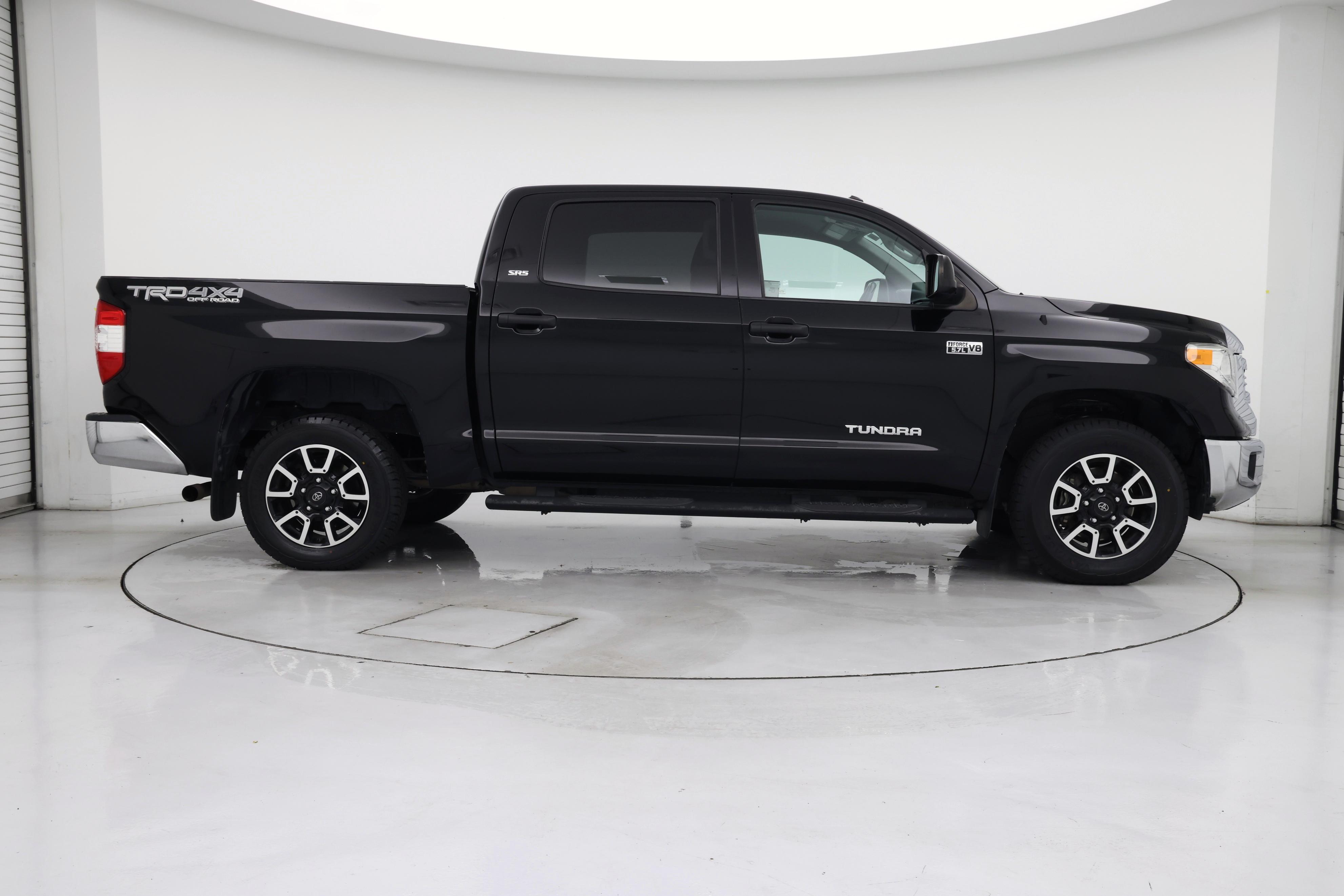 Thumbnail: 2017 Toyota Tundra - 7