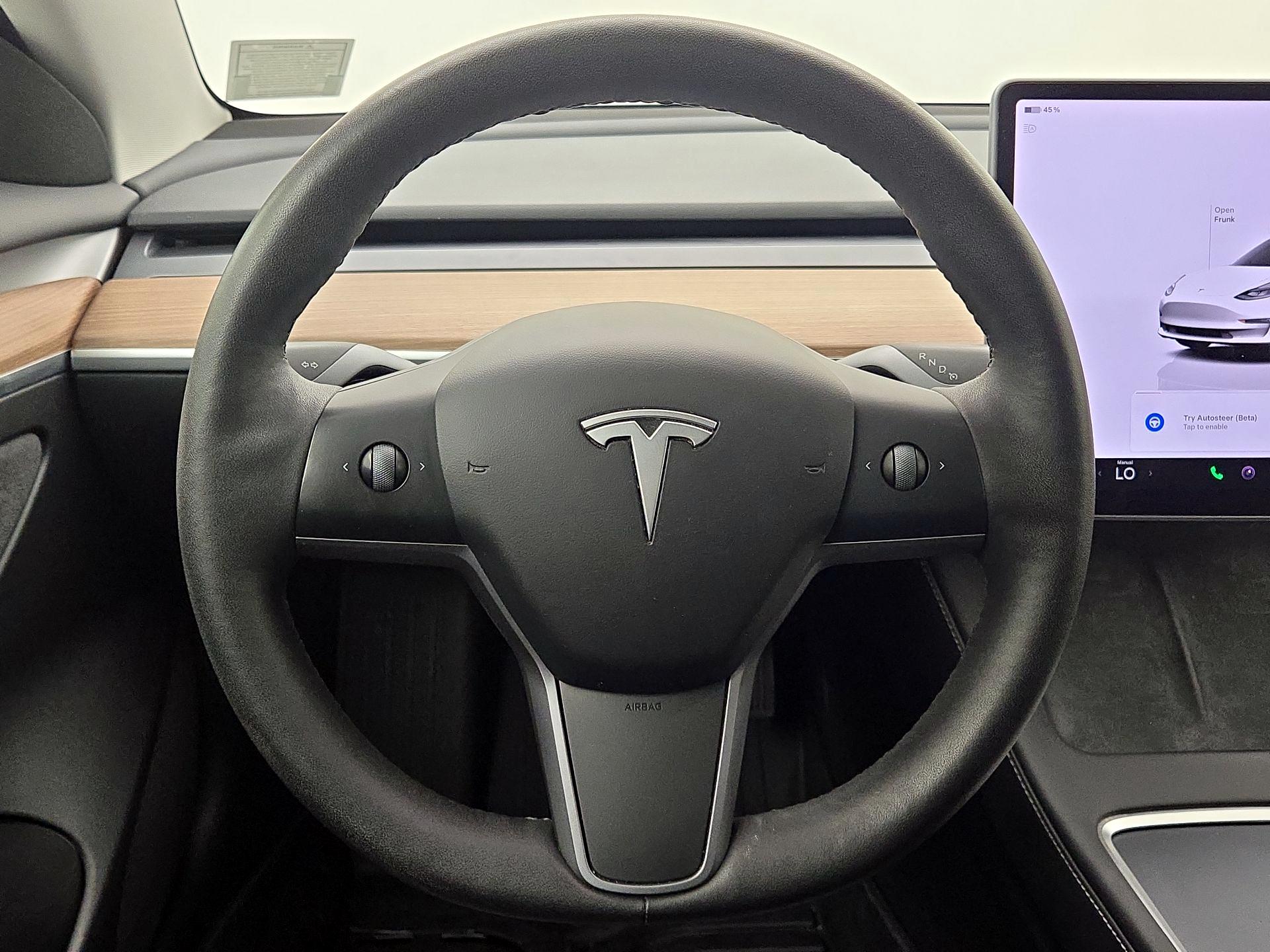 Thumbnail: 2023 Tesla Model 3 - 10