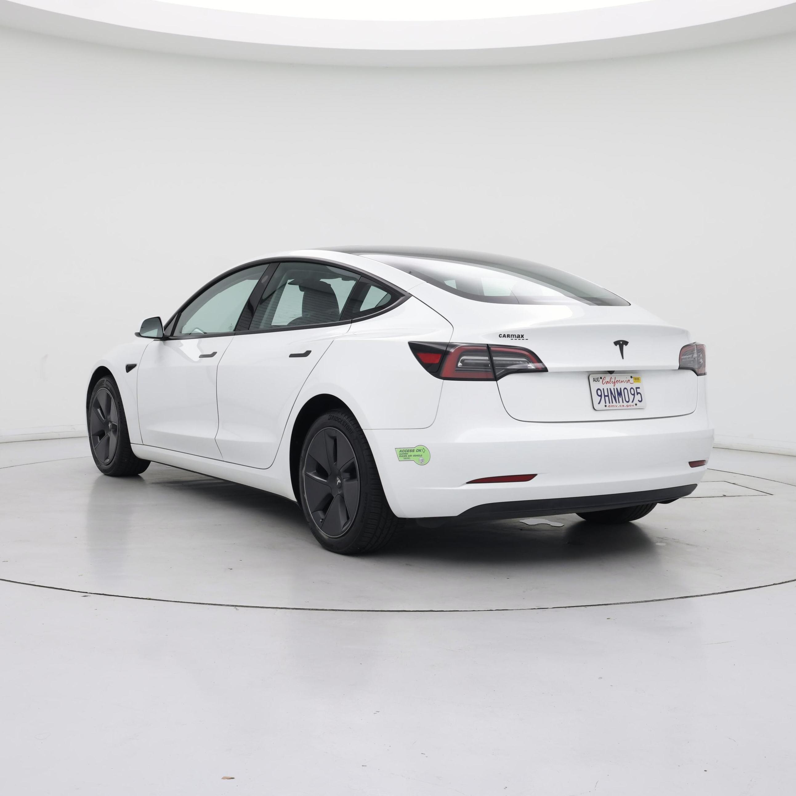 Thumbnail: 2023 Tesla Model 3 - 2