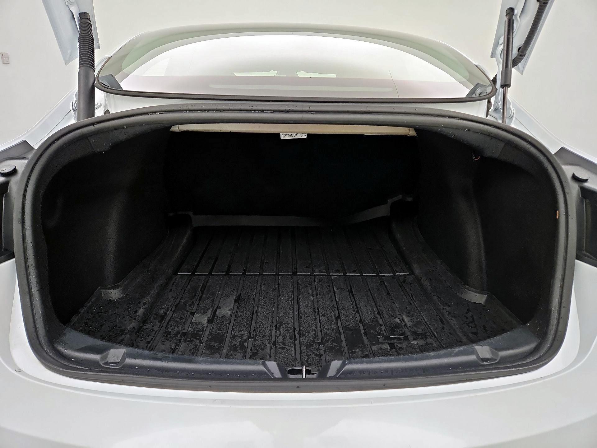 Thumbnail: 2023 Tesla Model 3 - 20