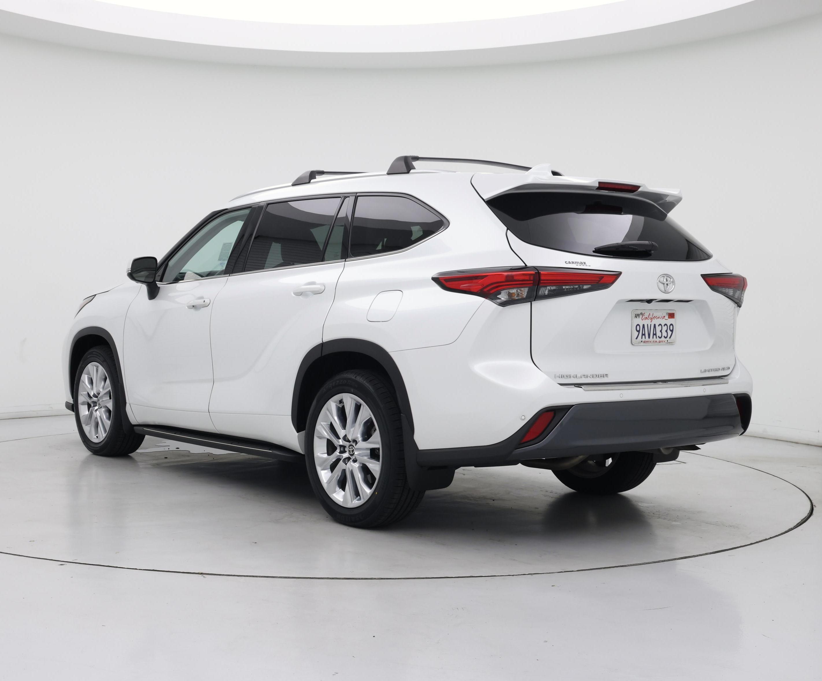 Thumbnail: 2022 Toyota Highlander - 2