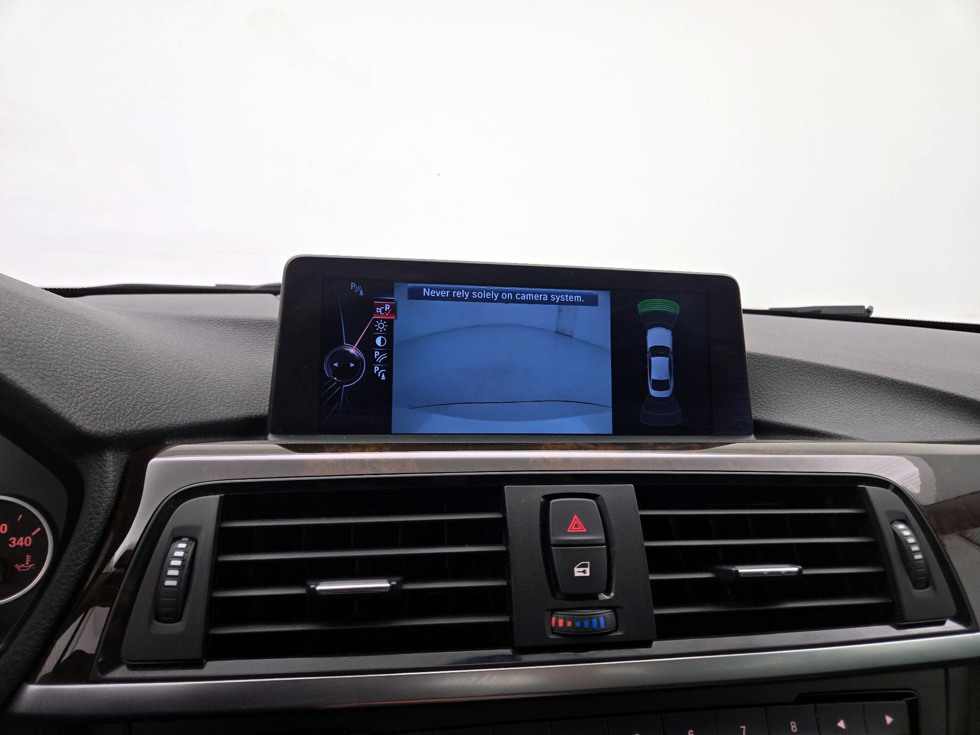 Thumbnail: 2014 BMW 4 Series - 15